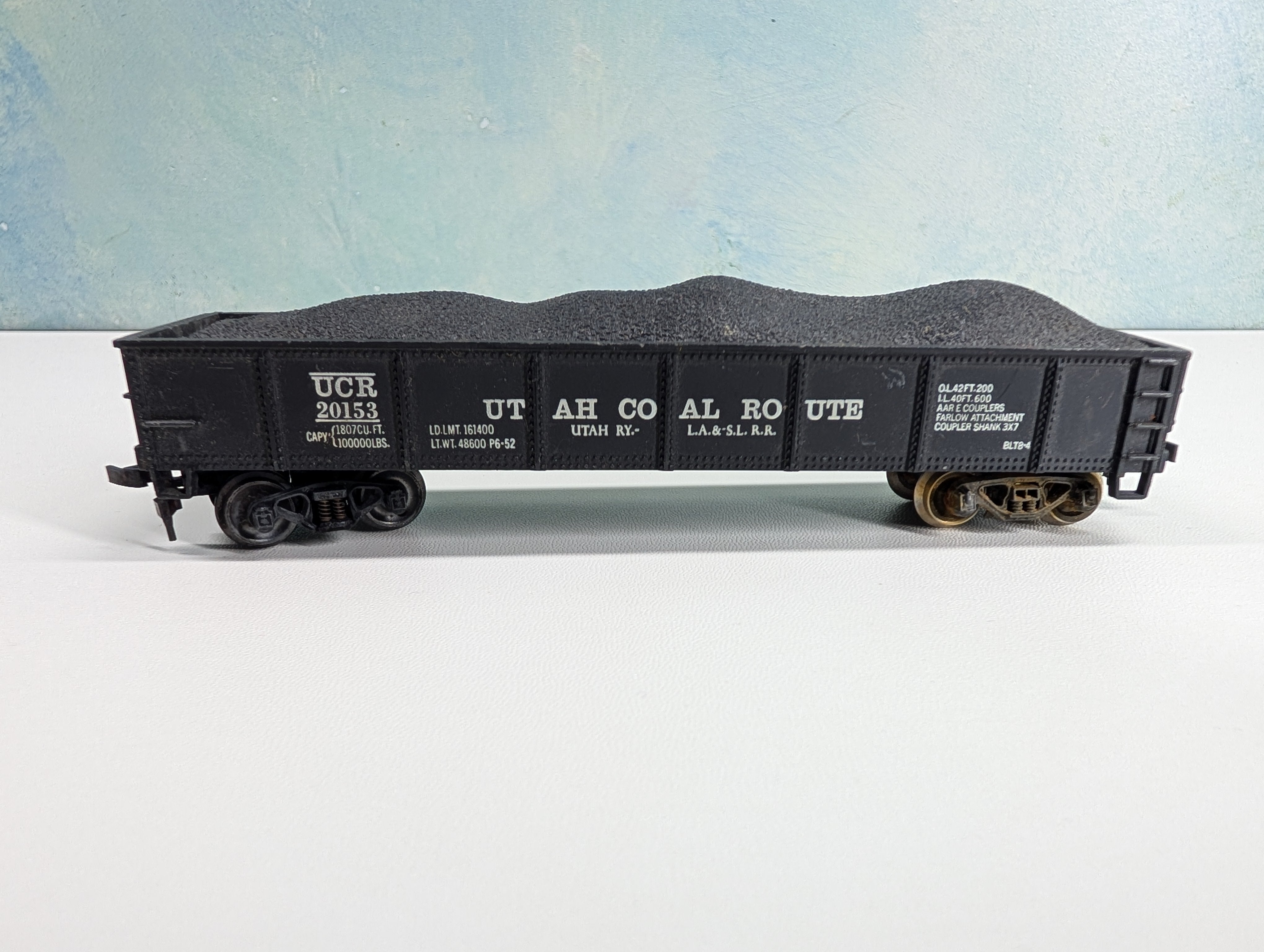 USED HO Scale Gondola w/ Load Utah Coal UCR #20153