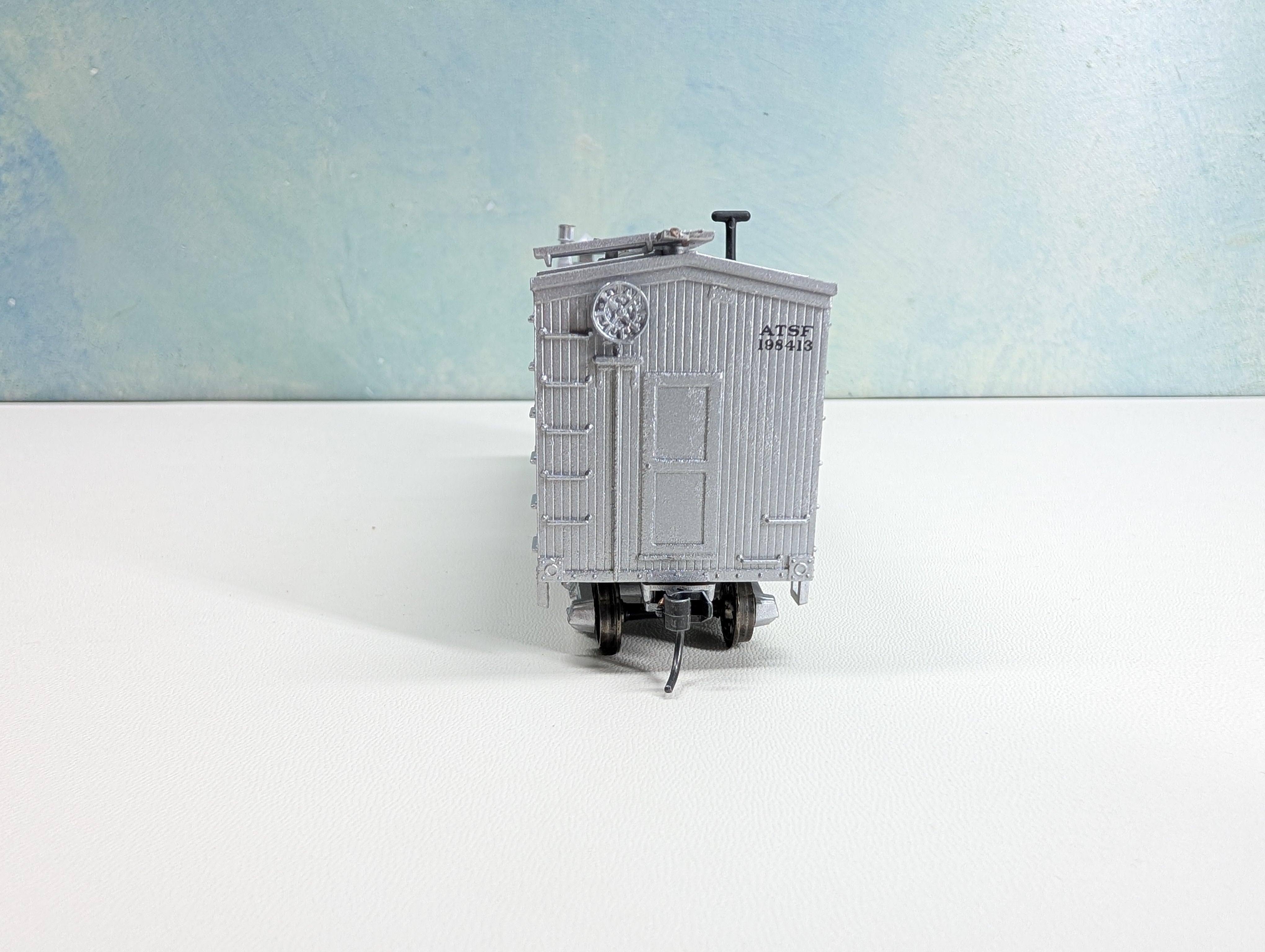 USED HO Scale Maintenance Car, Kitchen Dining Santa Fe ATSF #198413 Metal Wheels