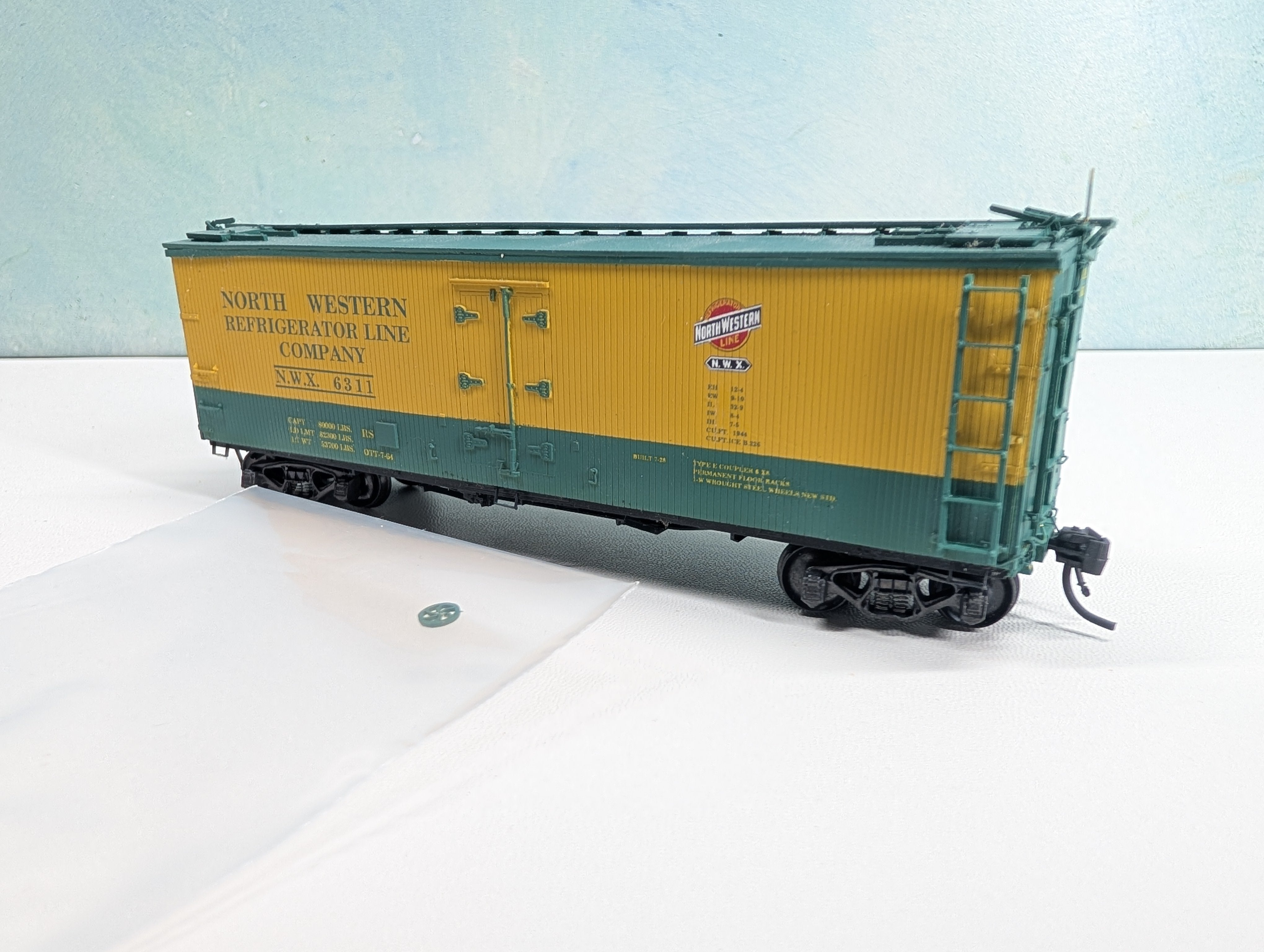 USED HO Scale Wood Built Box Car Northern Western Refrigerator Line Co NWX #6311 Metal Wheels