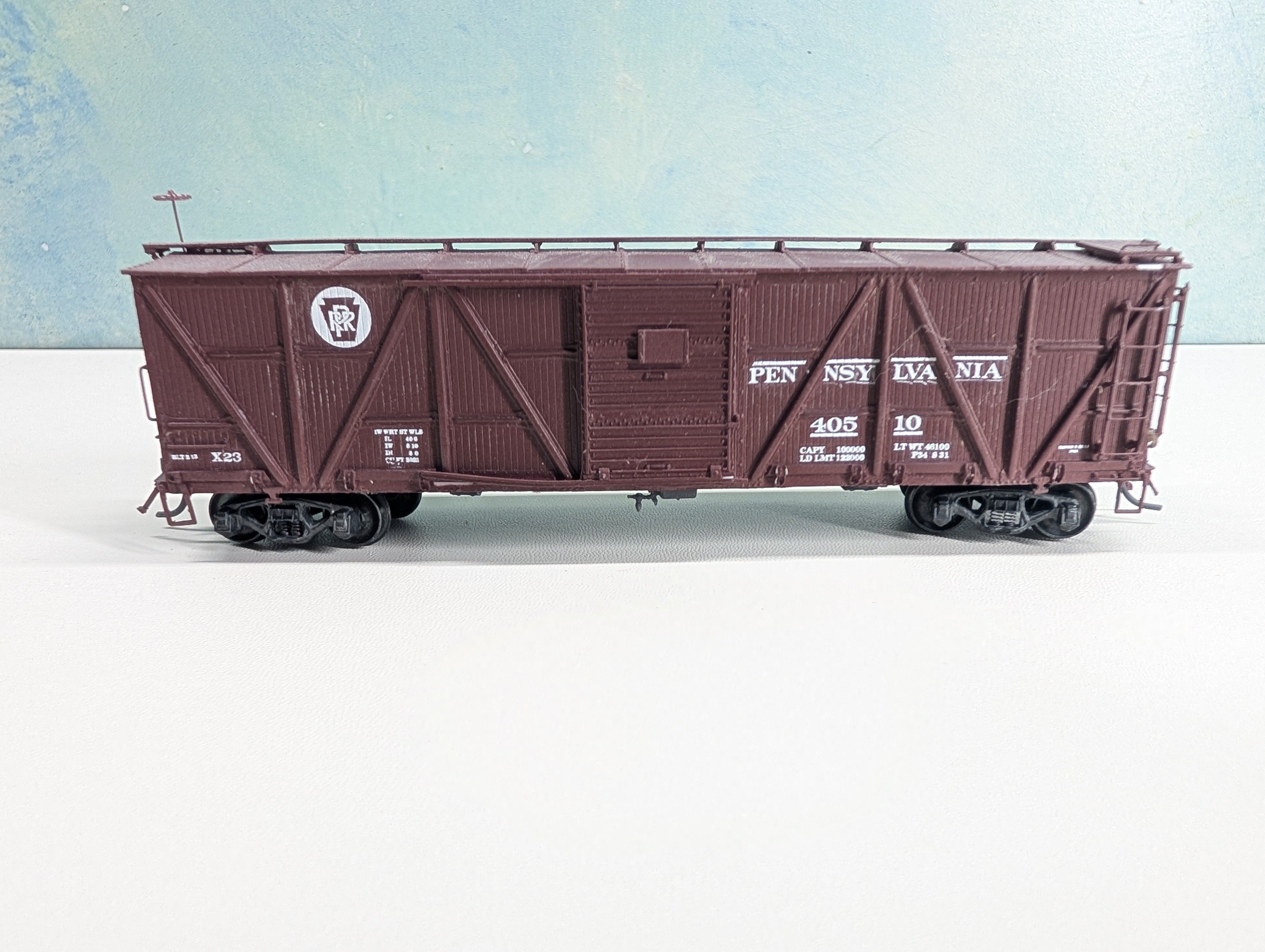 USED HO Scale Wood Box Car Pennsylvania PRR #40510 Metal Wheels