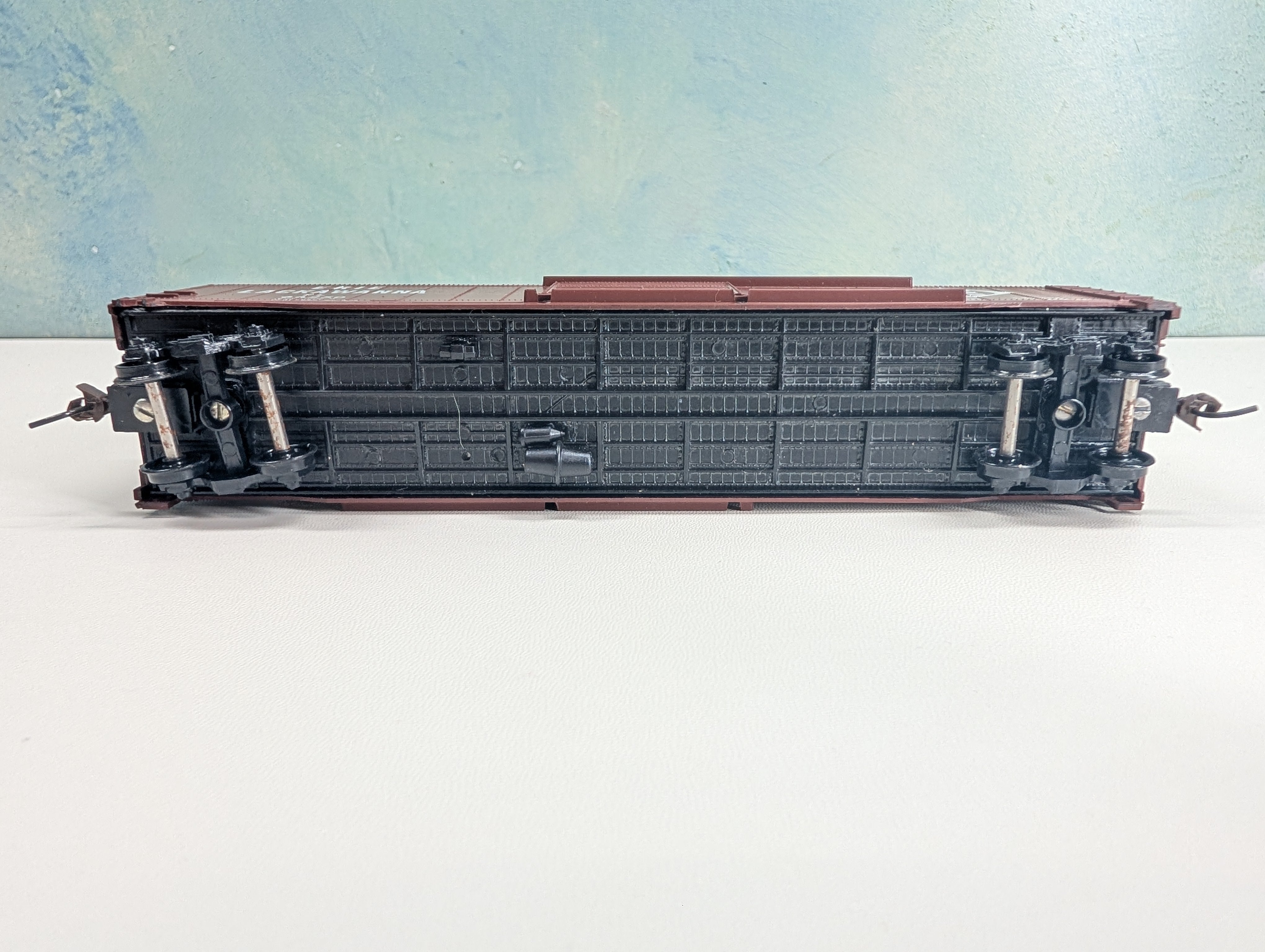 USED Roundhouse HO Scale 50' Box Car Erie Lackawanna EL #66250