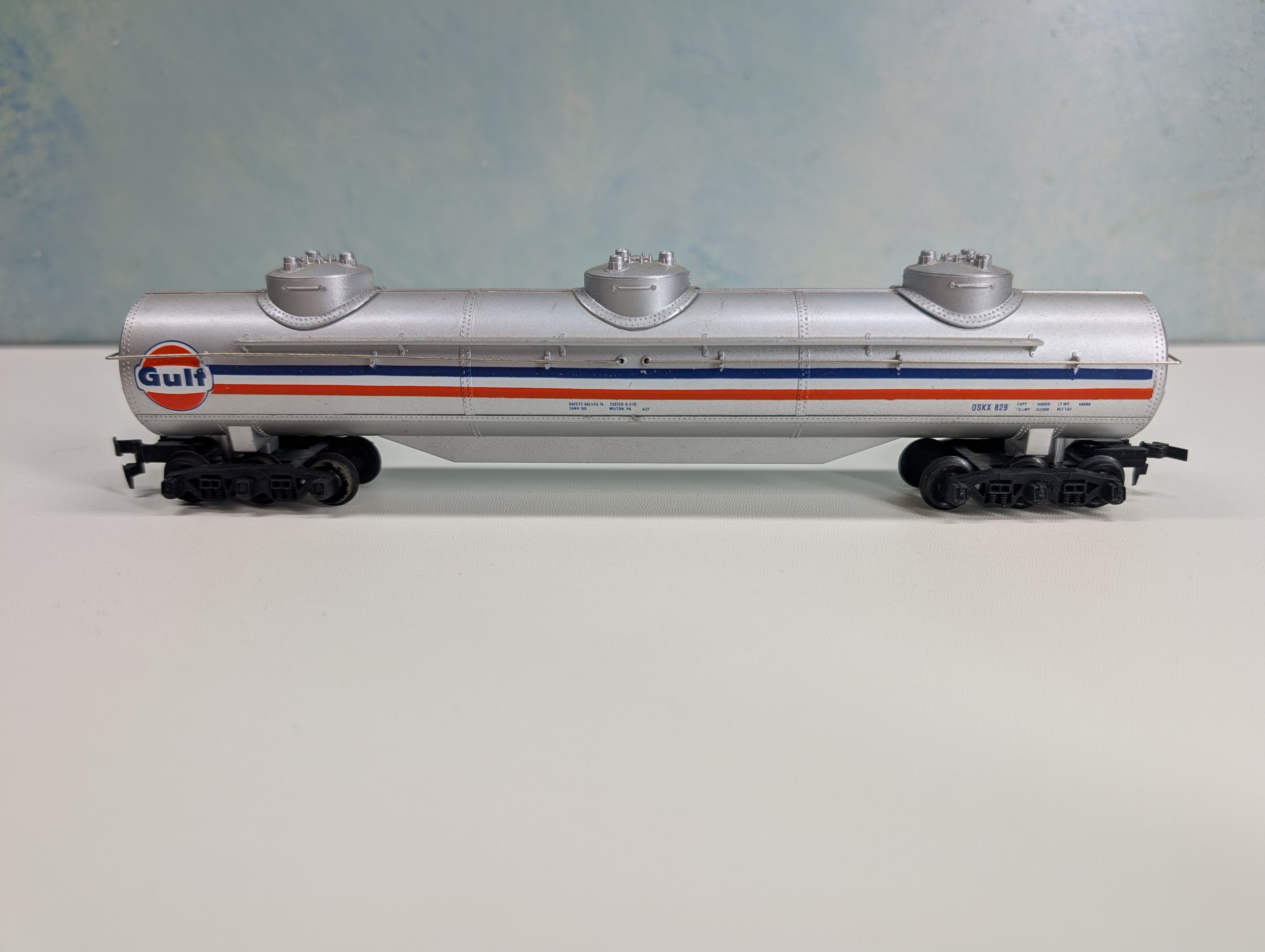 USED Tyco HO Scale 62' Triple Dome Tank Car Gulf OSKX #629