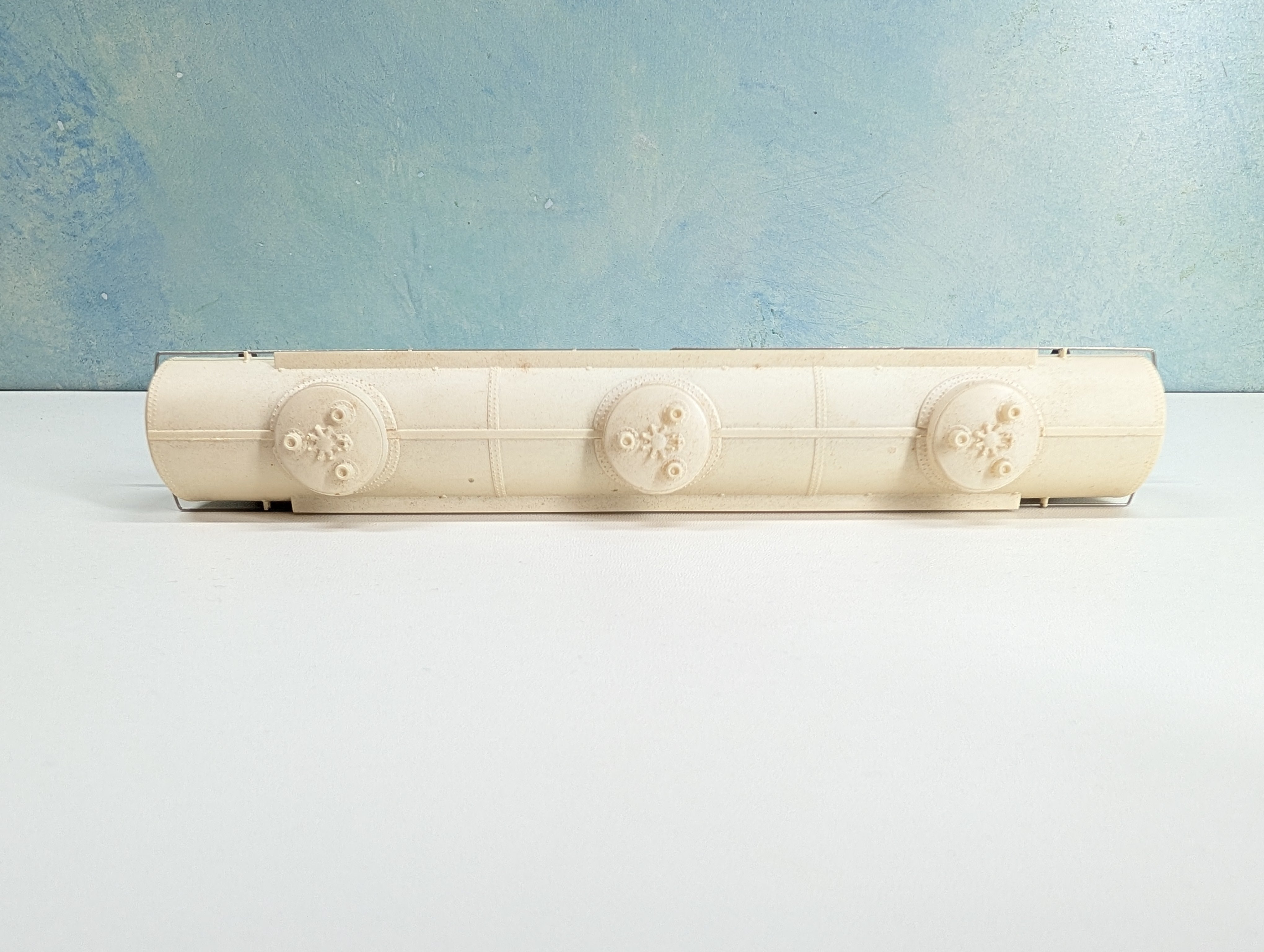 USED Tyco HO Scale 62' Triple Dome Tank Car Shell UTLX #99939