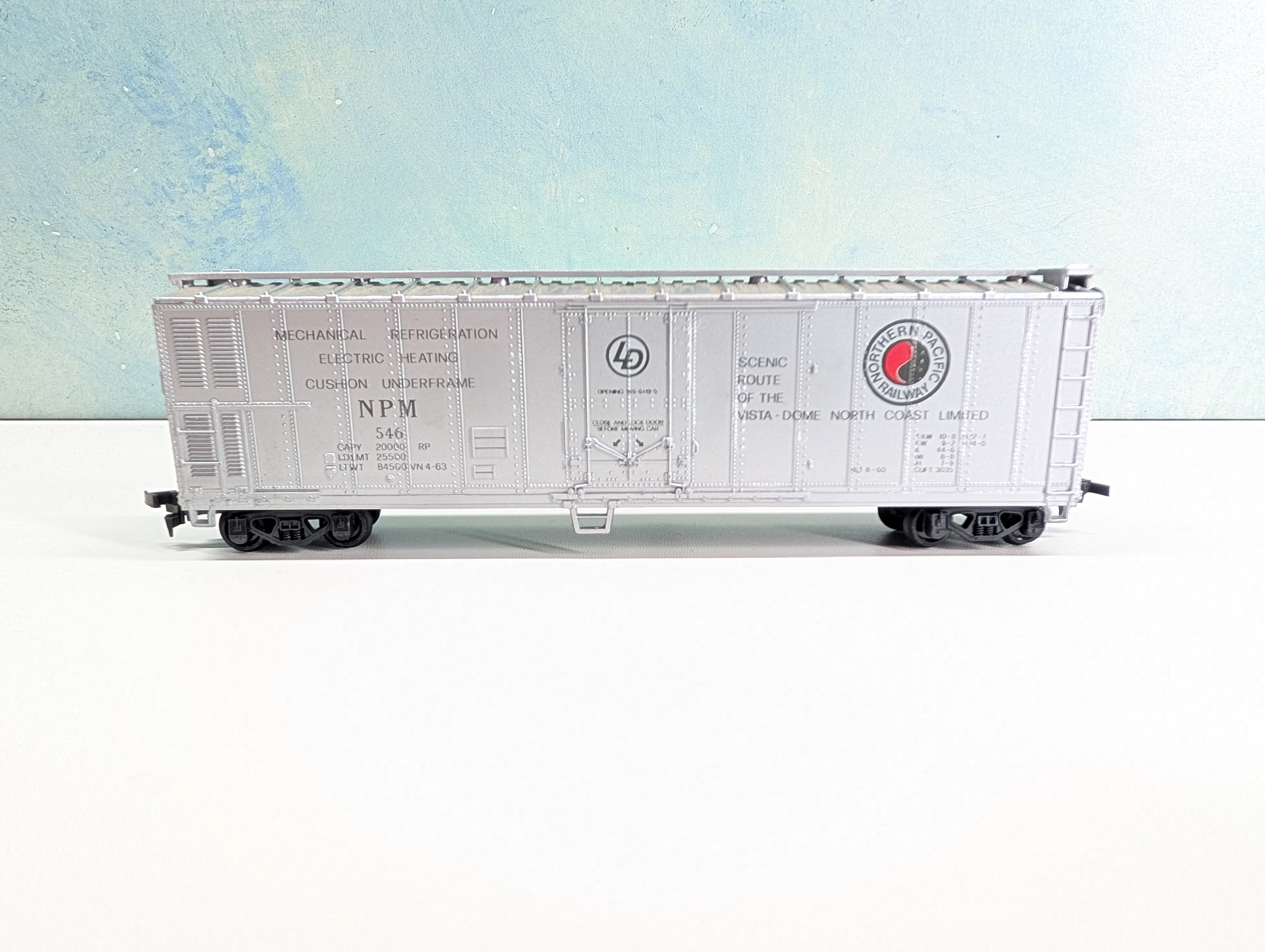 USED PMI HO Scale 50' Reefer Box Car Northern Pacific NPM #546