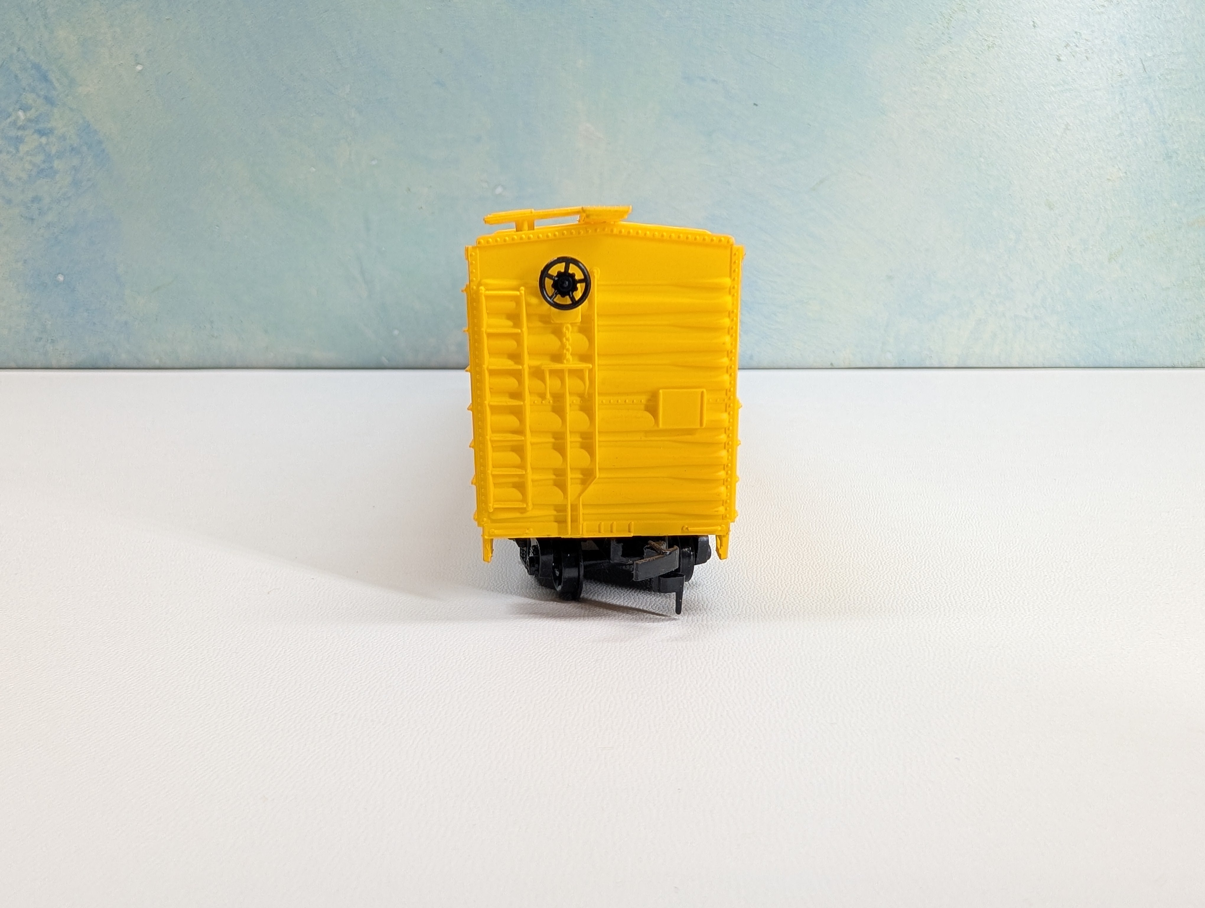 USED PEMCO HO Scale 60' Box Car Union Pacific UP #499000