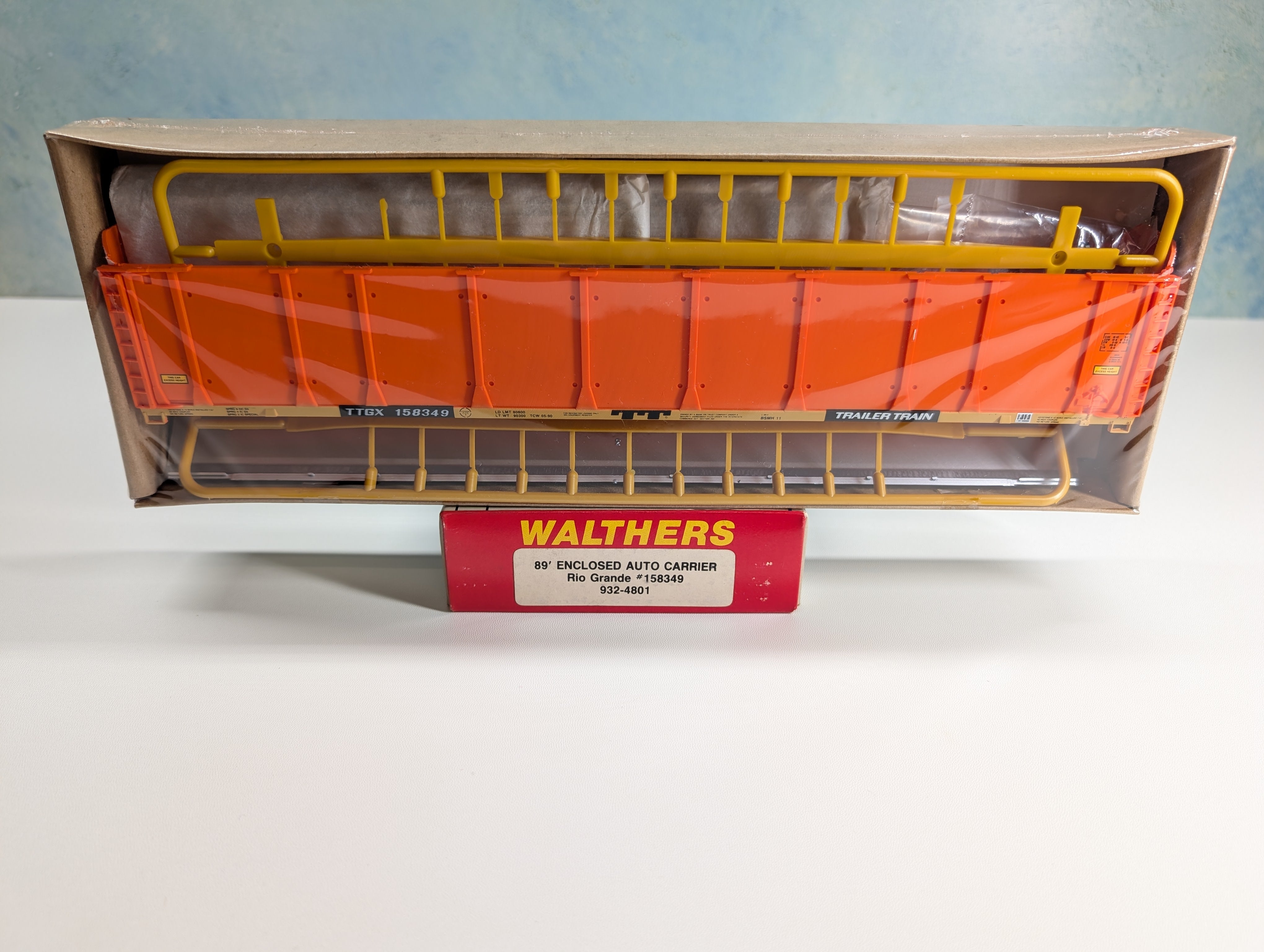 Walthers 932-4801 HO Scale 89' Enclosed Auto Carrier Rio Grande TTGX #158349 Trailer Train, Sealed KIT
