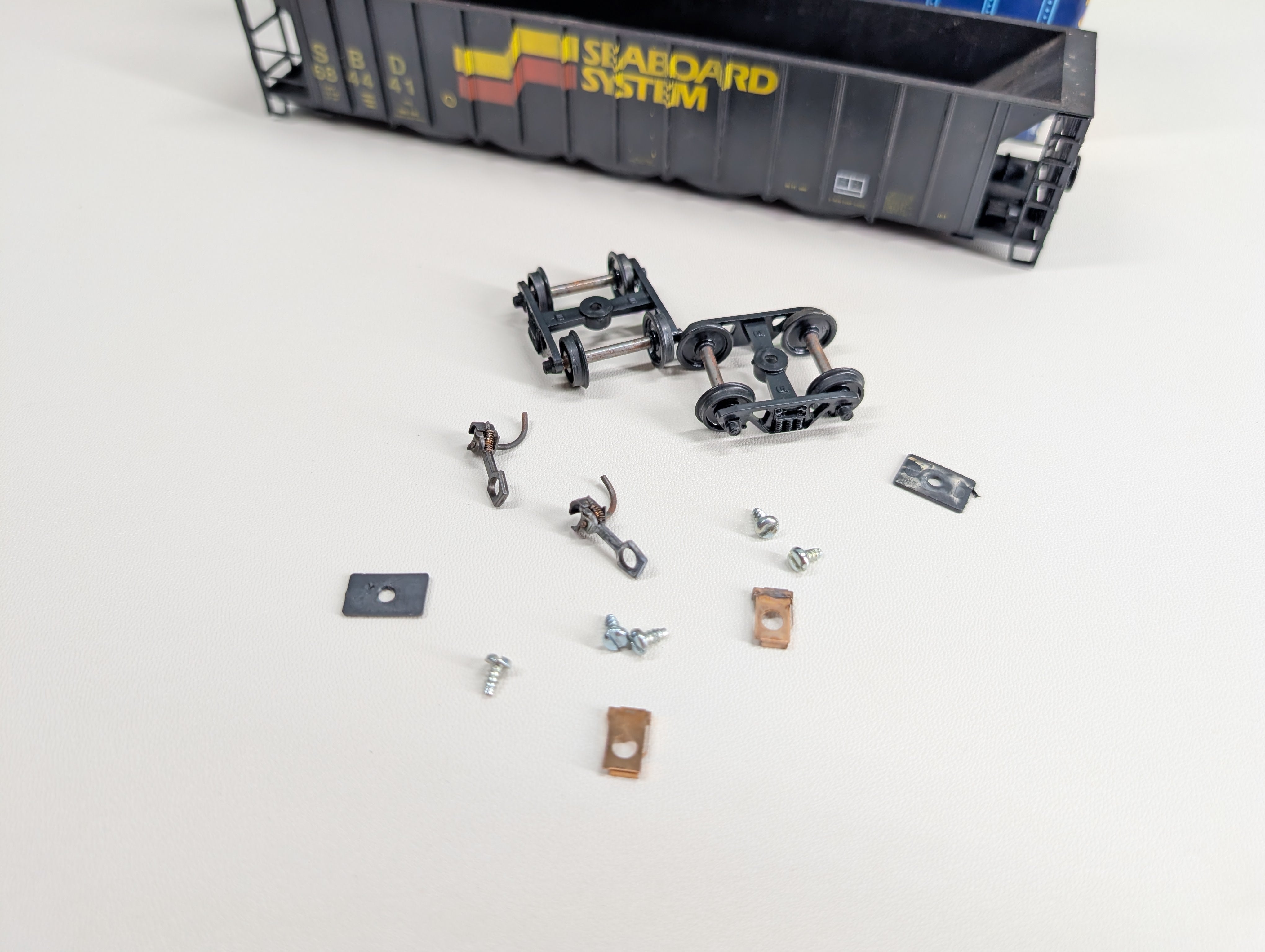 USED Roundhouse 1735 HO Scale 50' 5-Bay Hopper Seaboard System SBD #684441 KIT