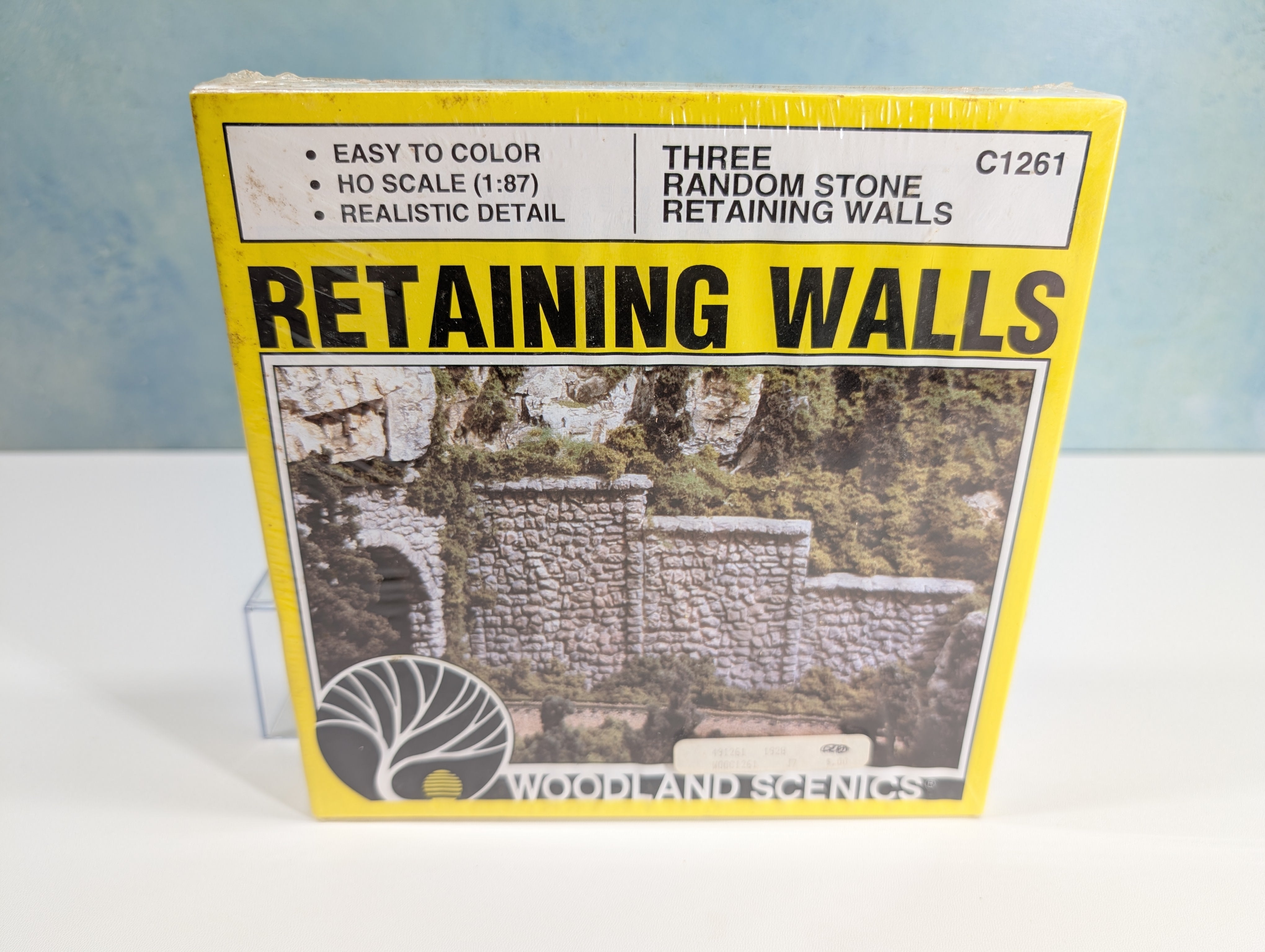 Woodland Scenics C1261 HO Scale Three Random Stone Retaining Walls Sealed