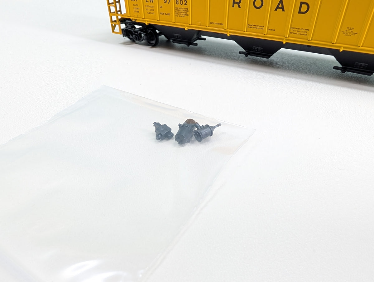 USED Athearn 5306 HO Scale 3-Bay Covered Hopper Milwaukee Road MILW #97802