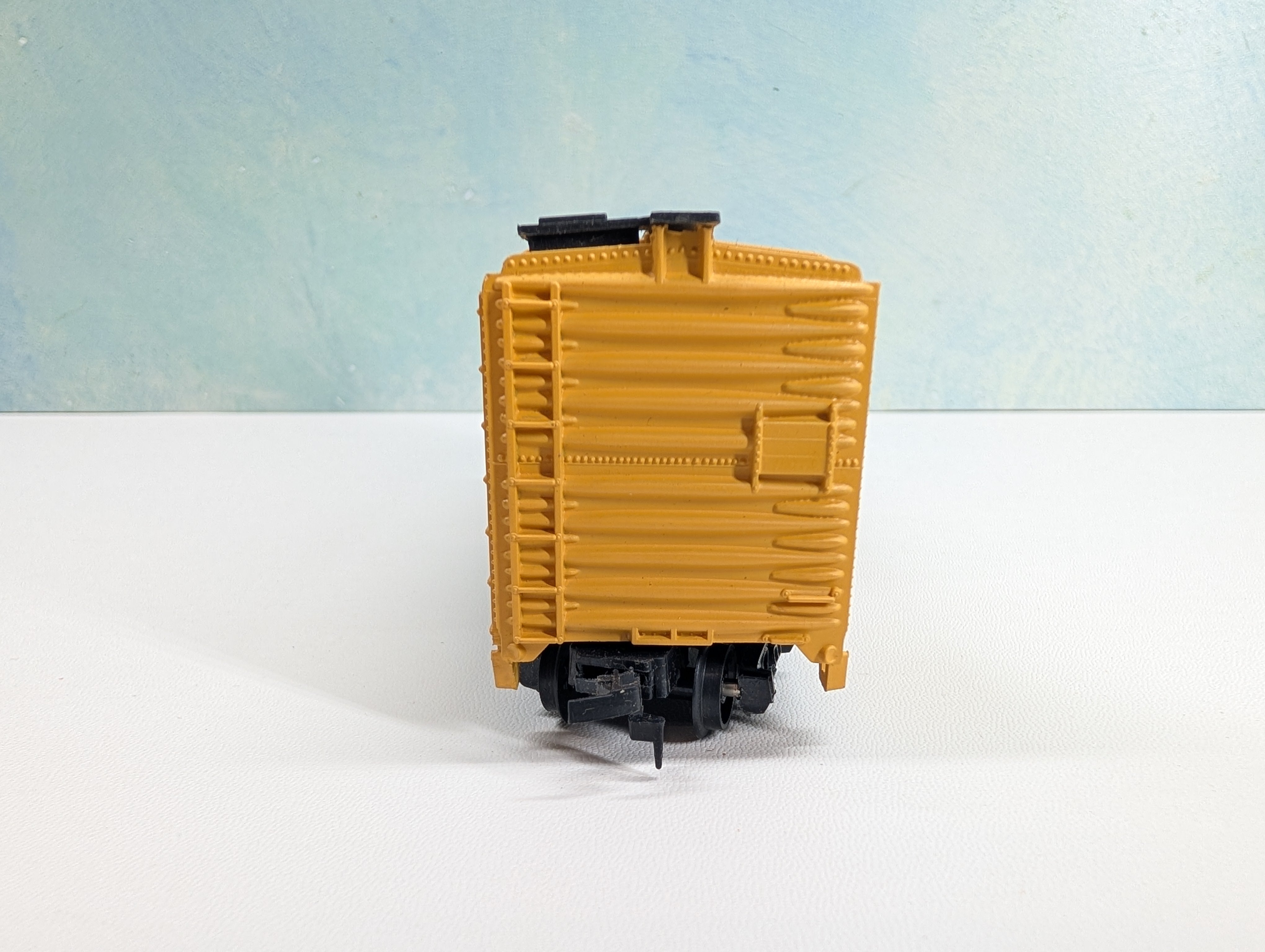 USED HO Scale 40' Box Car Green Bay and Western GBW #60