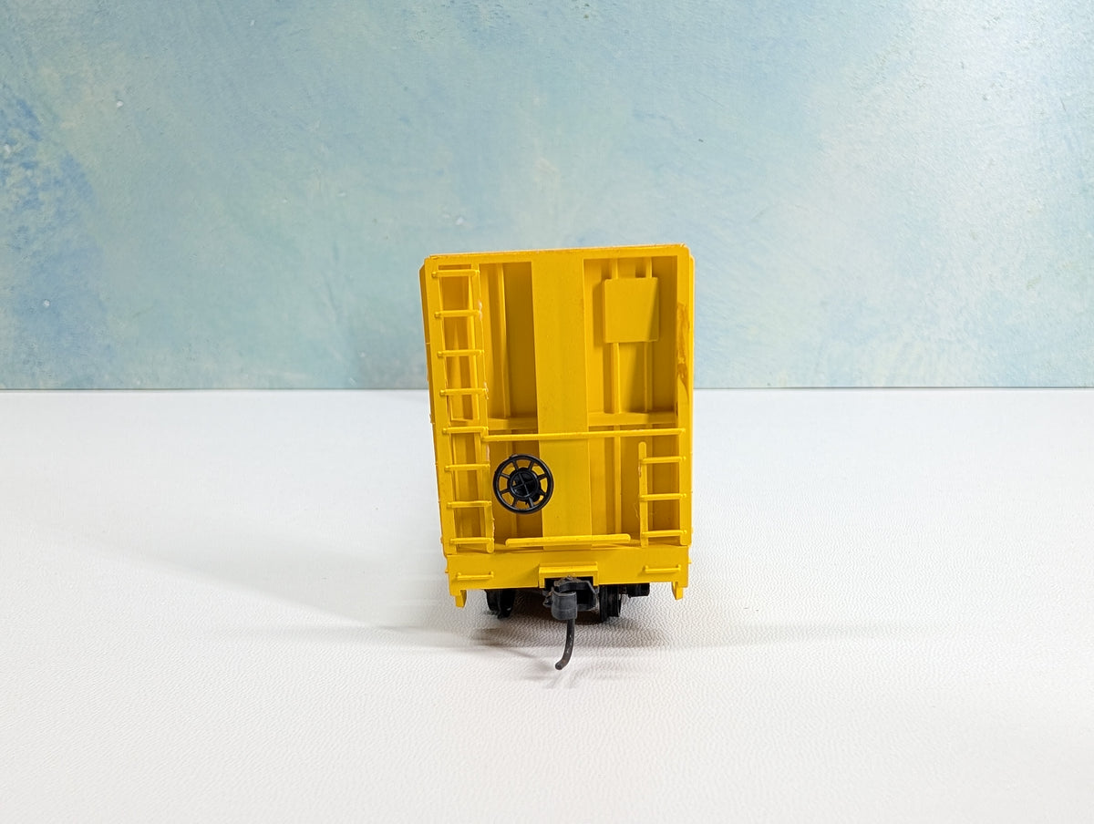 USED Roundhouse 1301 HO Scale 60' Bulkhead Flat Car Trailer Train TTPX #81785
