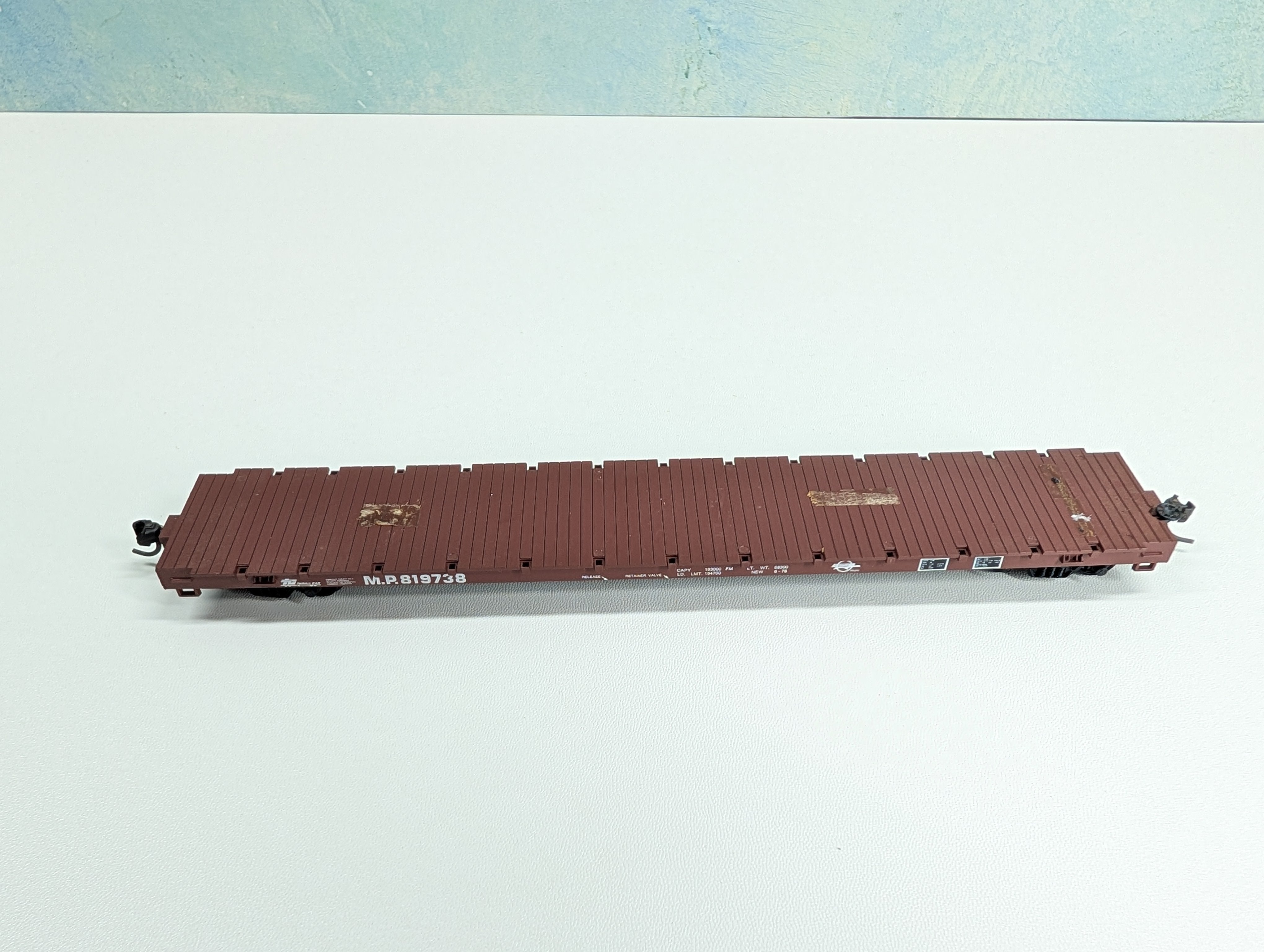 USED Roundhouse 1285 HO Scale 60' Bulkhead Flat Car Missouri Pacific MP #819738