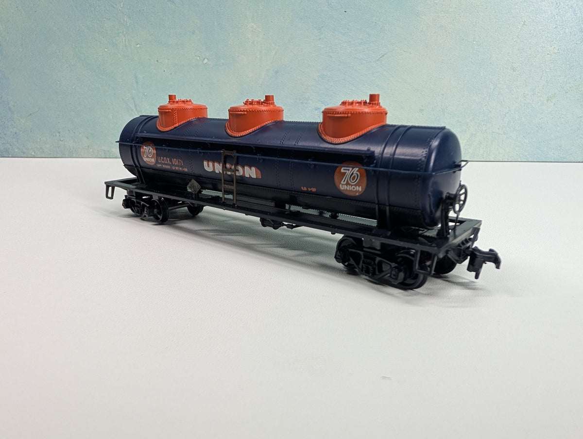 USED Athearn HO Scale 3 Dome Tank Car Union Oil UCOX #10171