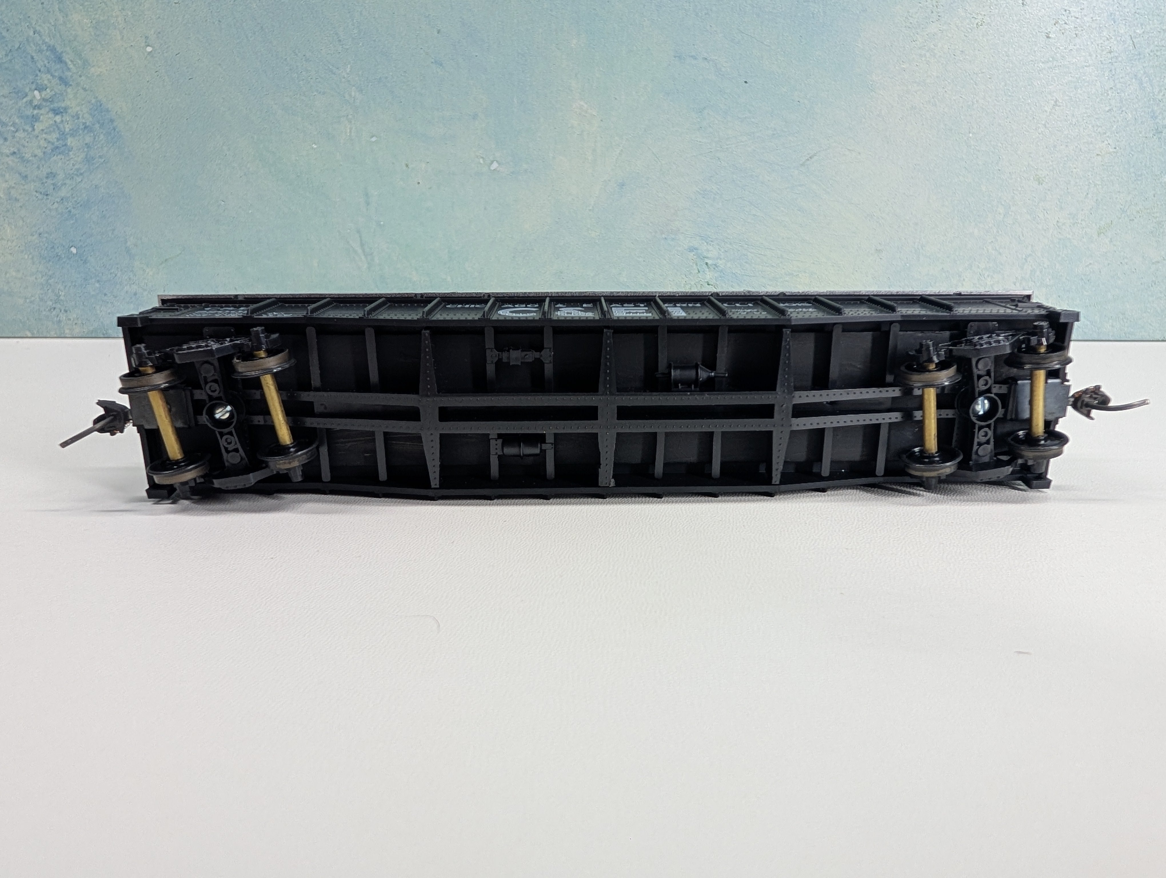 USED Athearn HO Scale 50' Covered Gondola Chicago and Eastern Illinois C&EI #82005