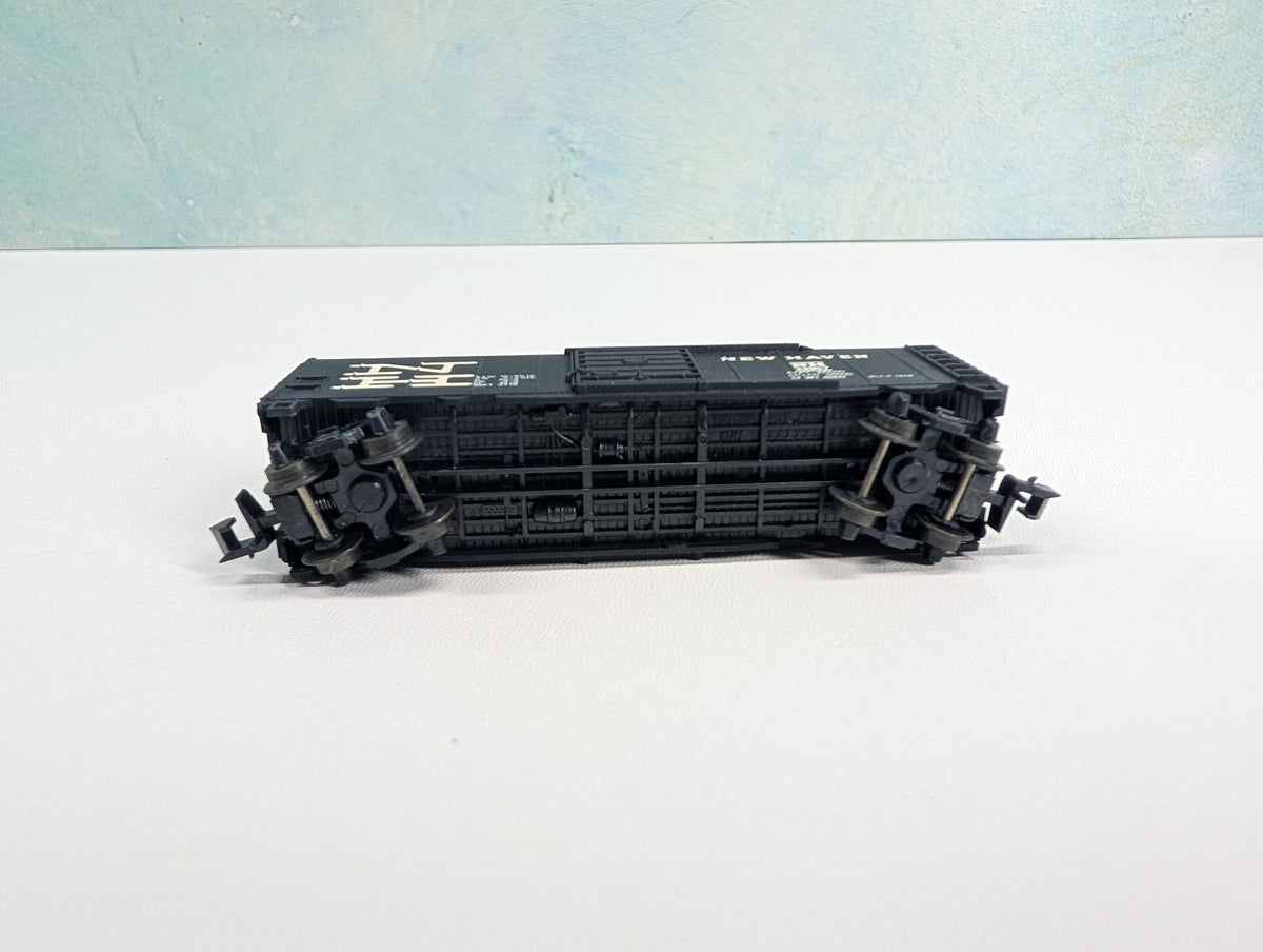 USED Postage Stamp Trains Aurora N Scale Box Car New Haven NH #32957