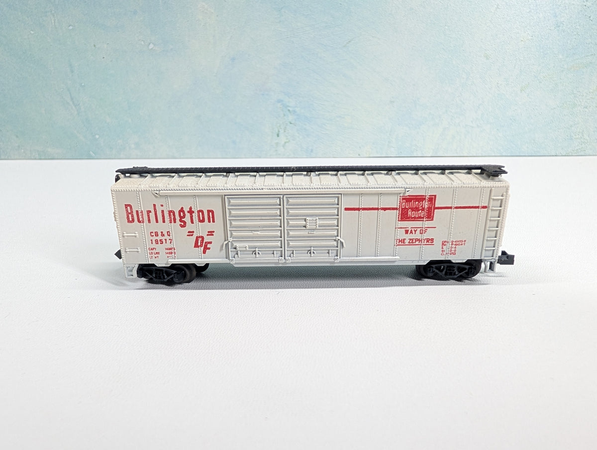 USED Postage Stamp Trains Aurora N Scale 50' DD Box Car Burlington CB&Q #18517 White