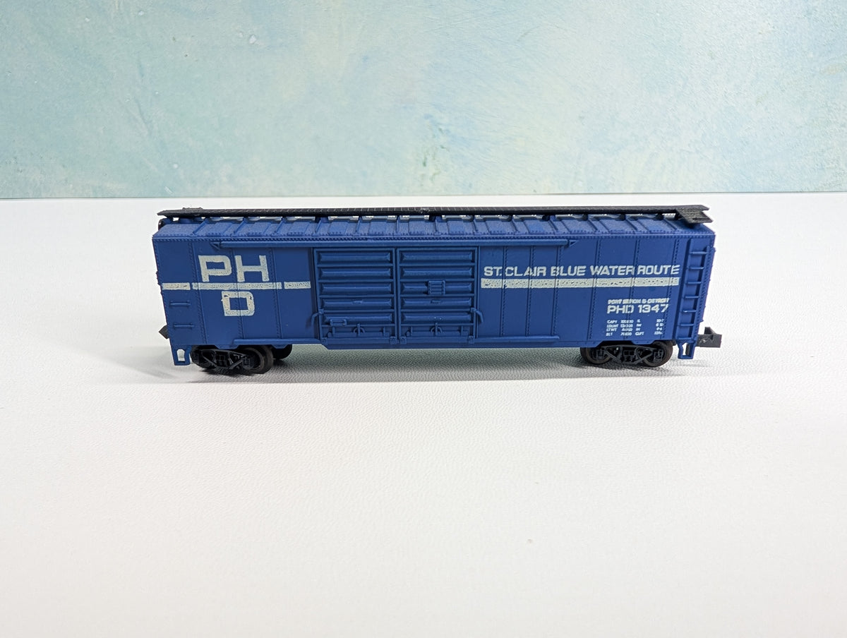USED Postage Stamp Trains Aurora N Scale 50' DD Box Car Port Huron & Detroit PHD #1347