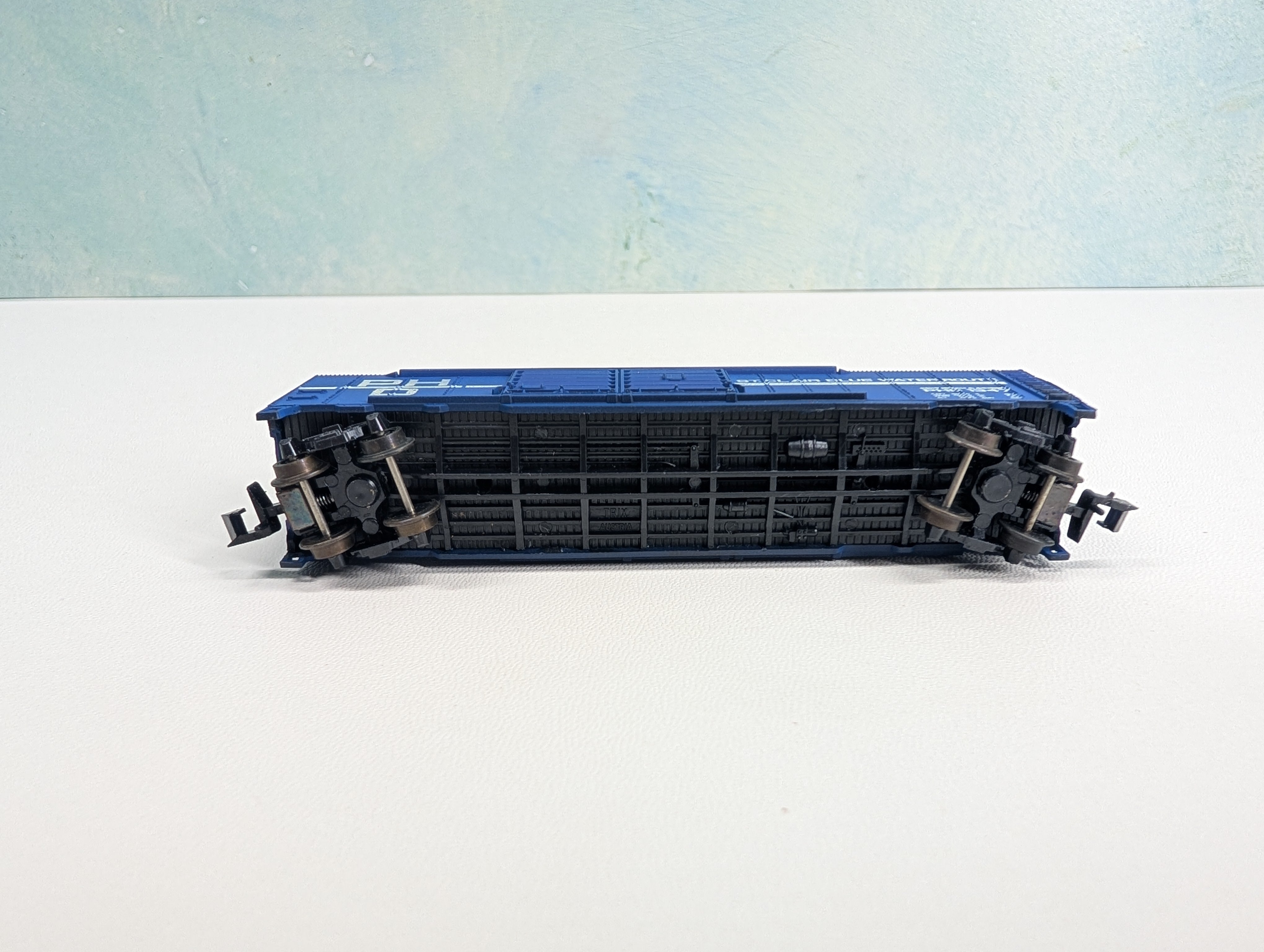 USED Postage Stamp Trains Aurora N Scale 50' DD Box Car Port Huron & Detroit PHD #1347