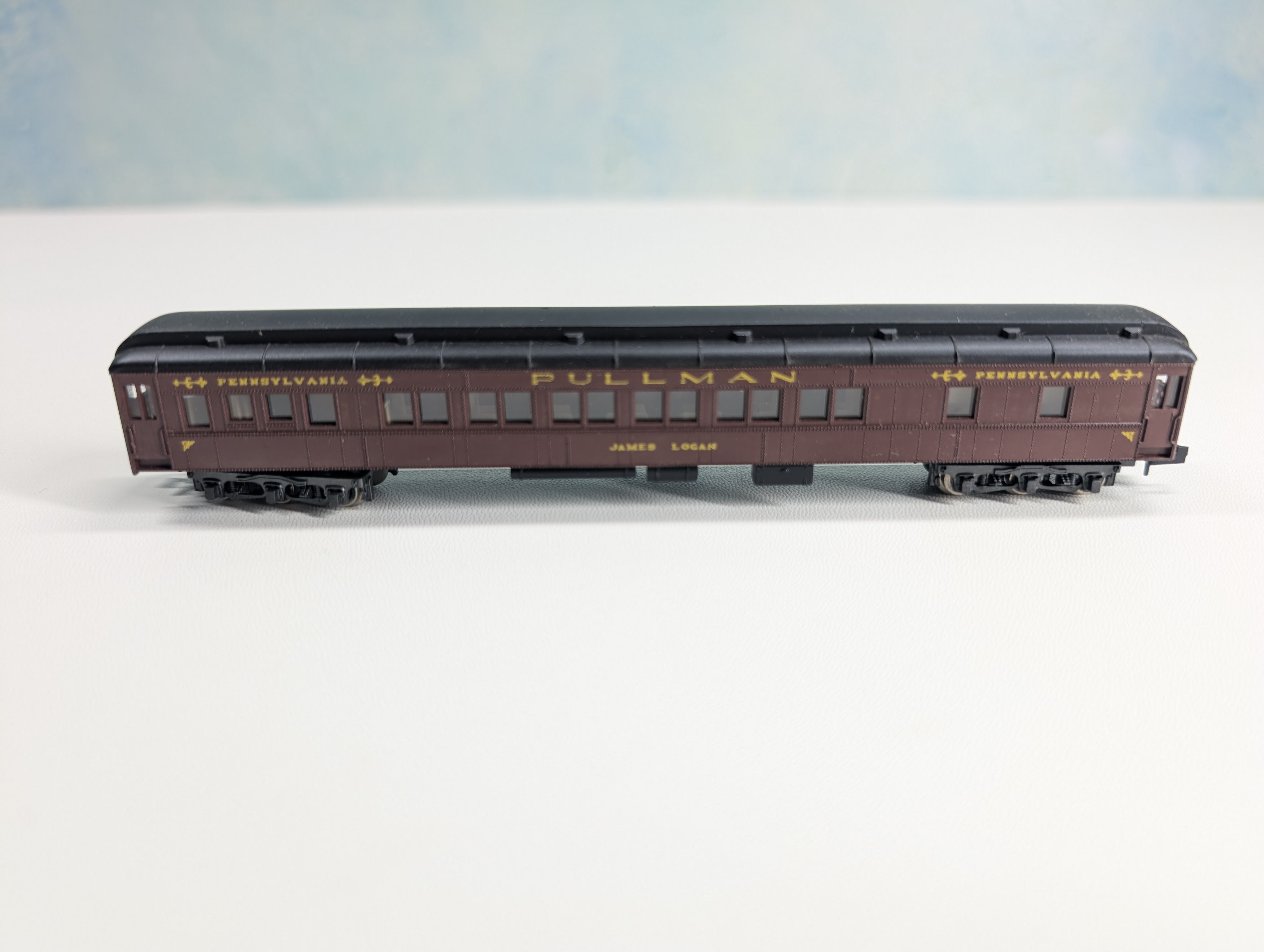 USED Rivarossi N Scale Pullman Passenger Car Pennsylvania James Logan