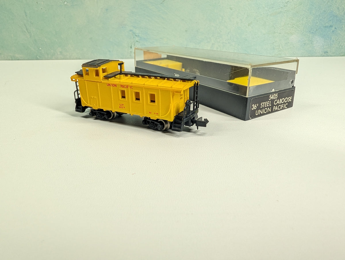 USED Bachmann N Scale Caboose Union Pacific UP #207