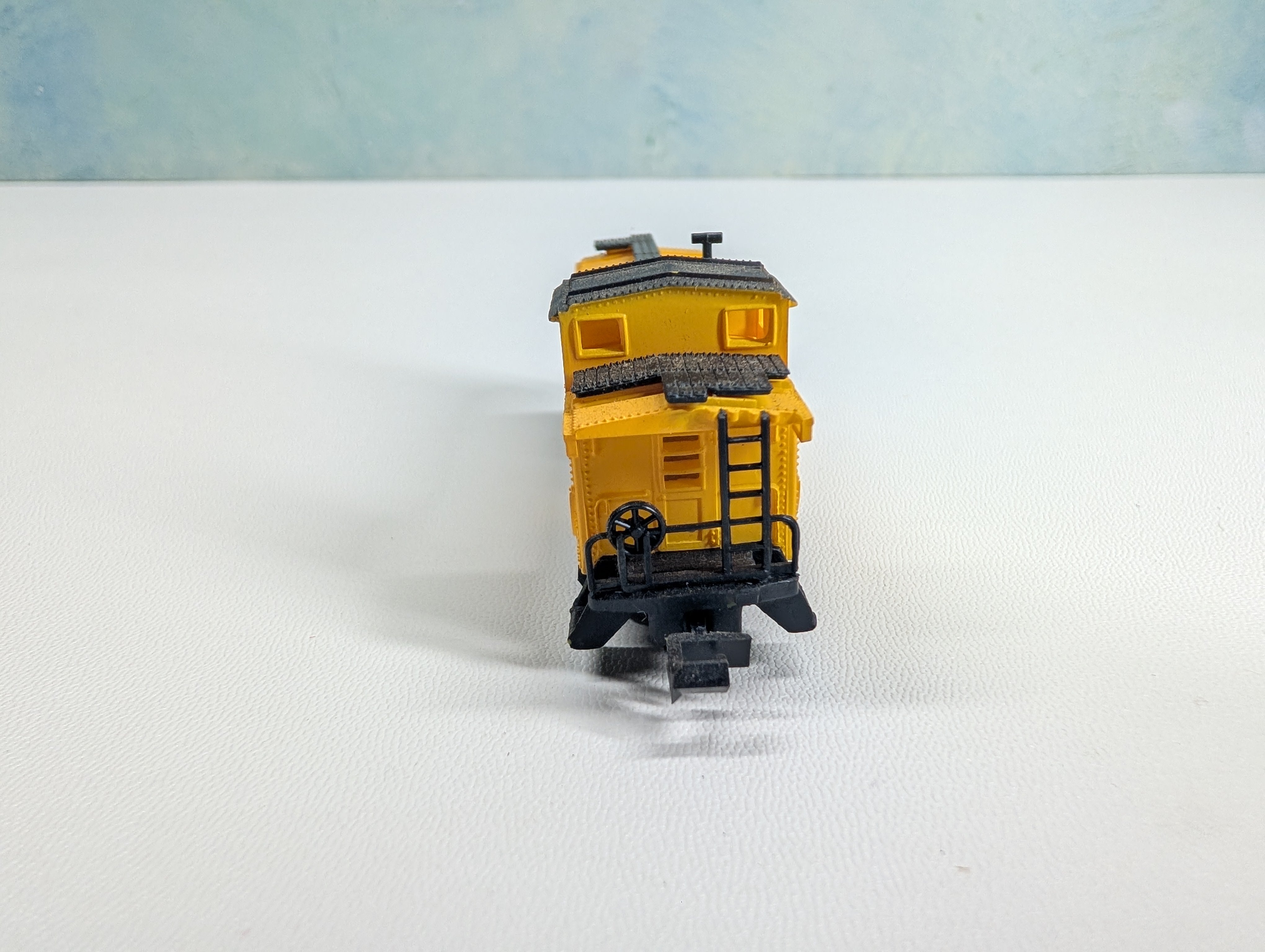 USED Bachmann N Scale Caboose Union Pacific UP #207