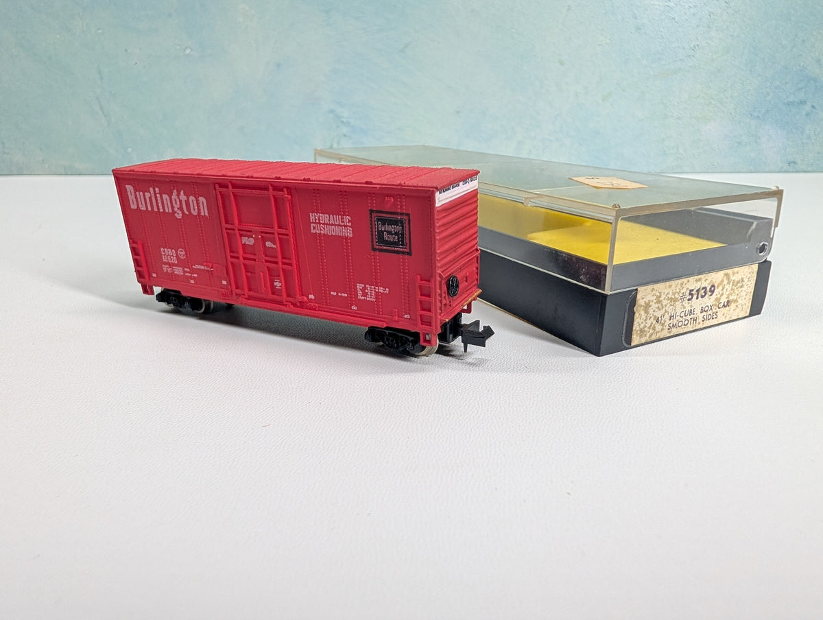USED Bachmann N Scale HI-Cube Box Car Burlington CB&Q #15620