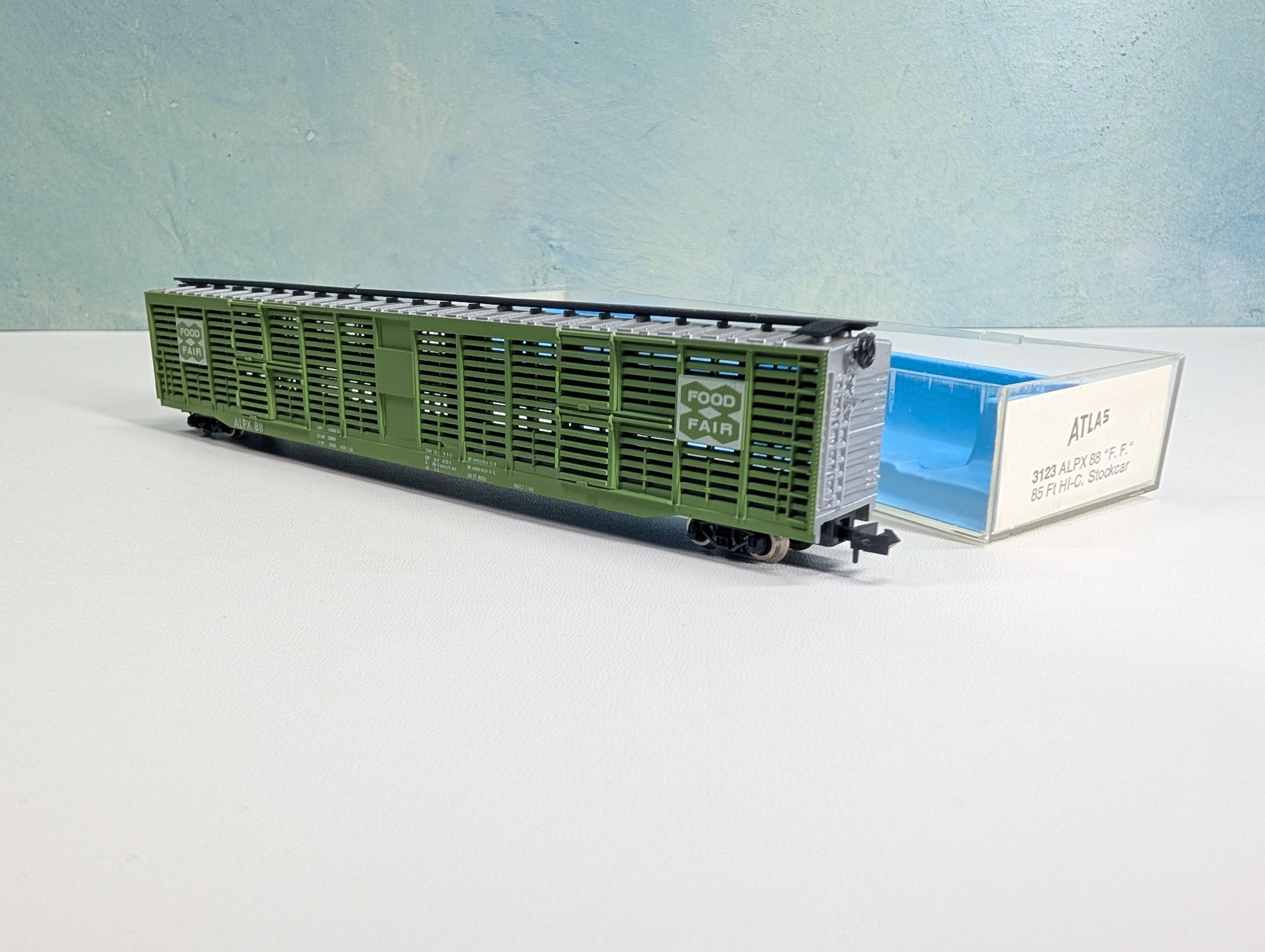 USED Atlas 3123 N Scale 85' HI-Cube Stock Car Food Fair ALPX #88