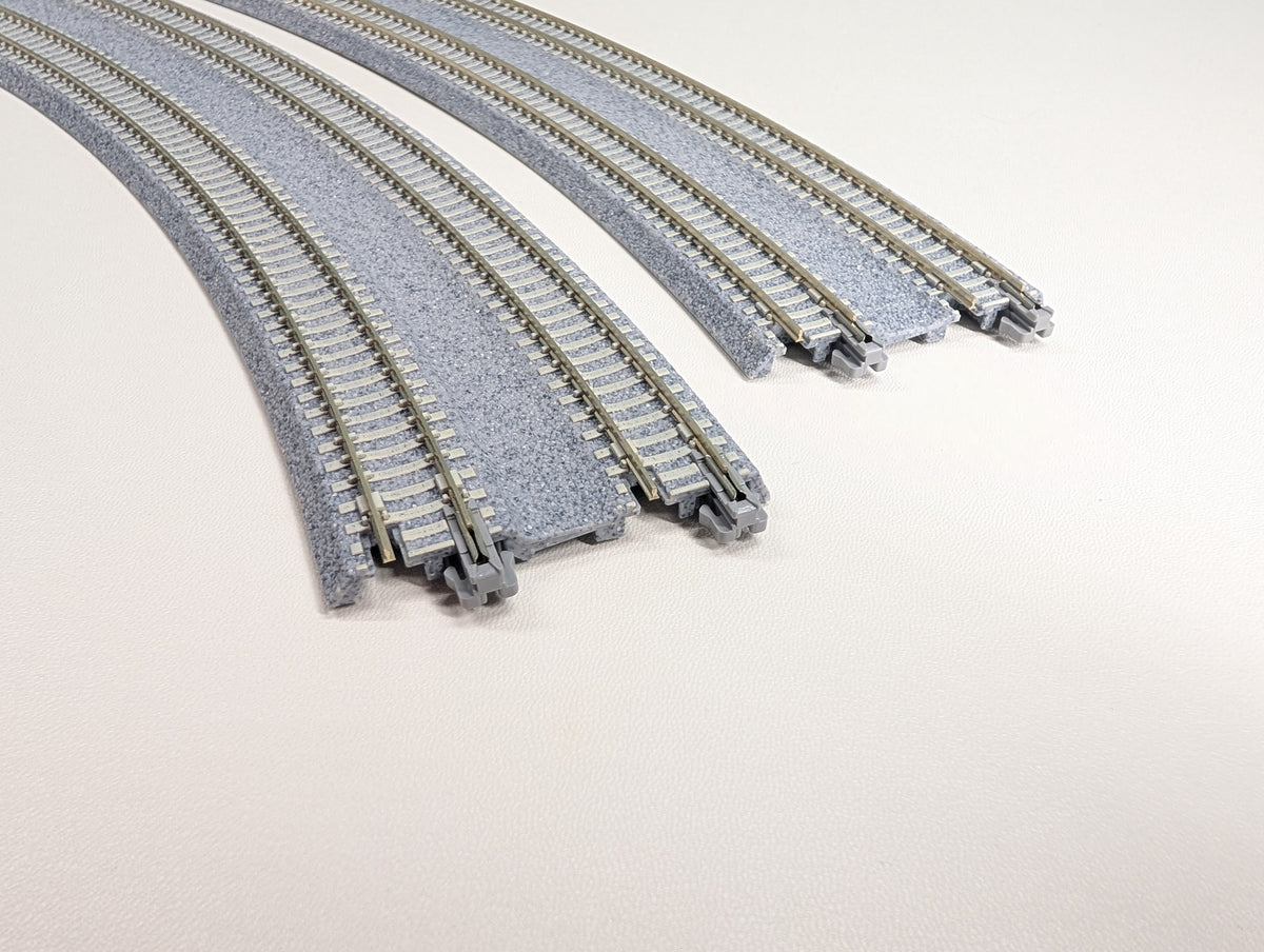 USED KATO 20-185 N Scale Concrete Tie Double Track (480/447mm, 18 7/8" - 17 5/8" 45R) Curve Unitrack, Code 80 (2 pcs)