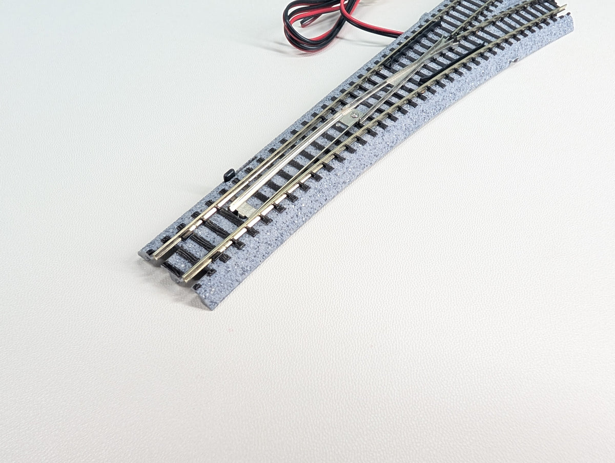USED KATO 20-203 N Scale Electric Turnout #6 (28 1/4") 15R Right Hand Unitrack, Code 80