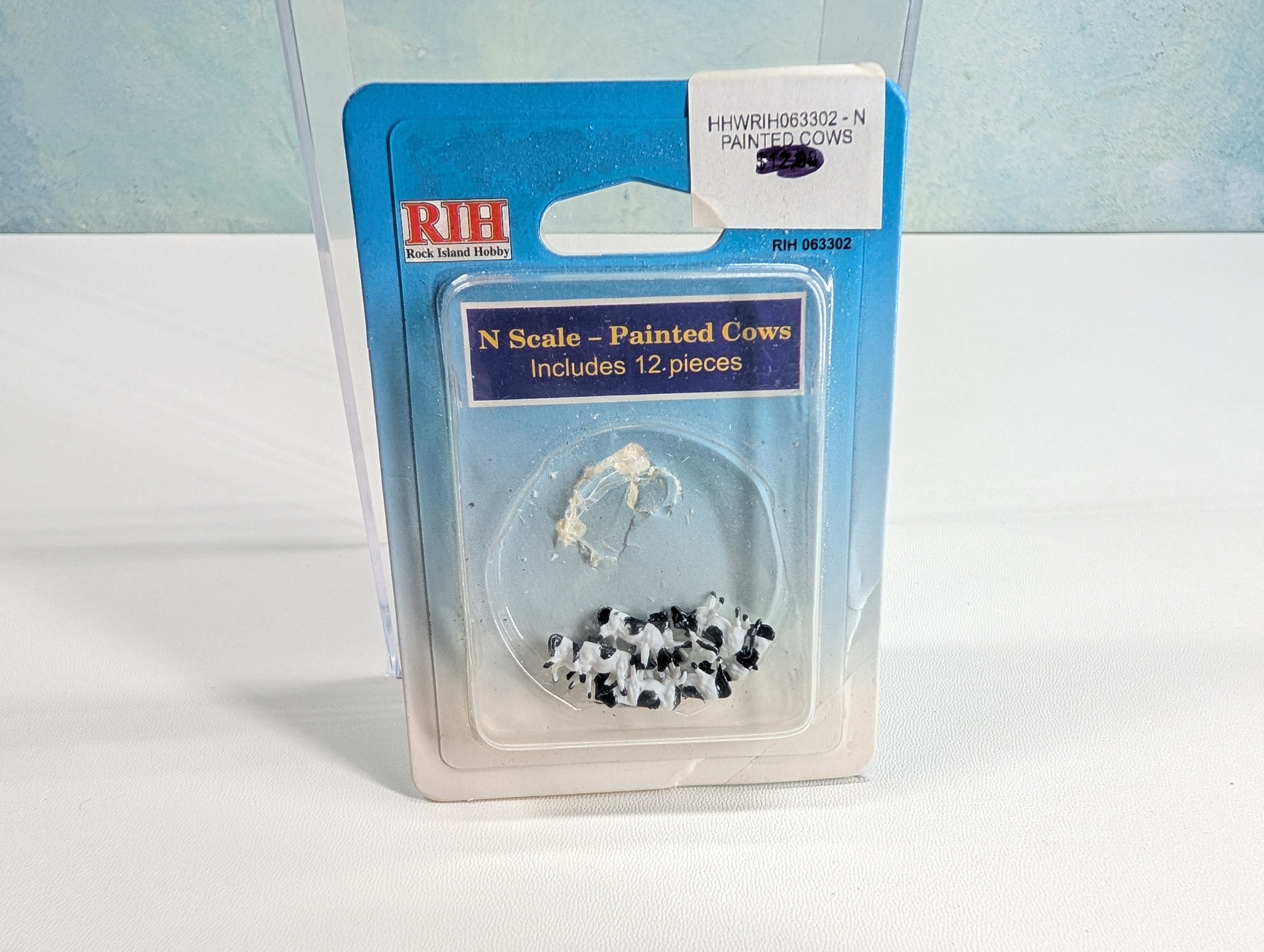 USED Rock Island Hobby #063302 N Scale Black & White Cows (10 pcs)
