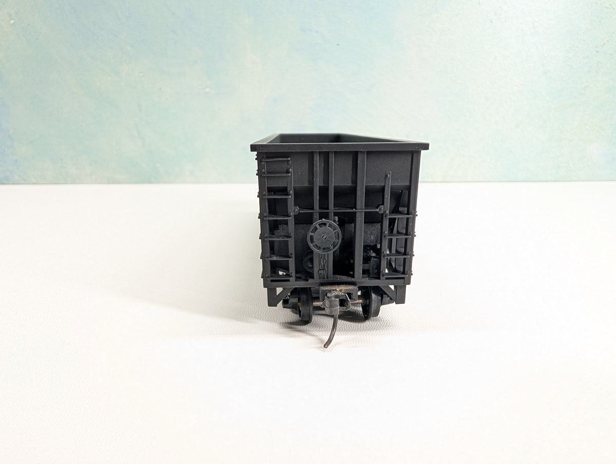 USED MCKEAN HO Scale 100 Ton 15-Panel Coal Hopper Burlington Northern BN #525388