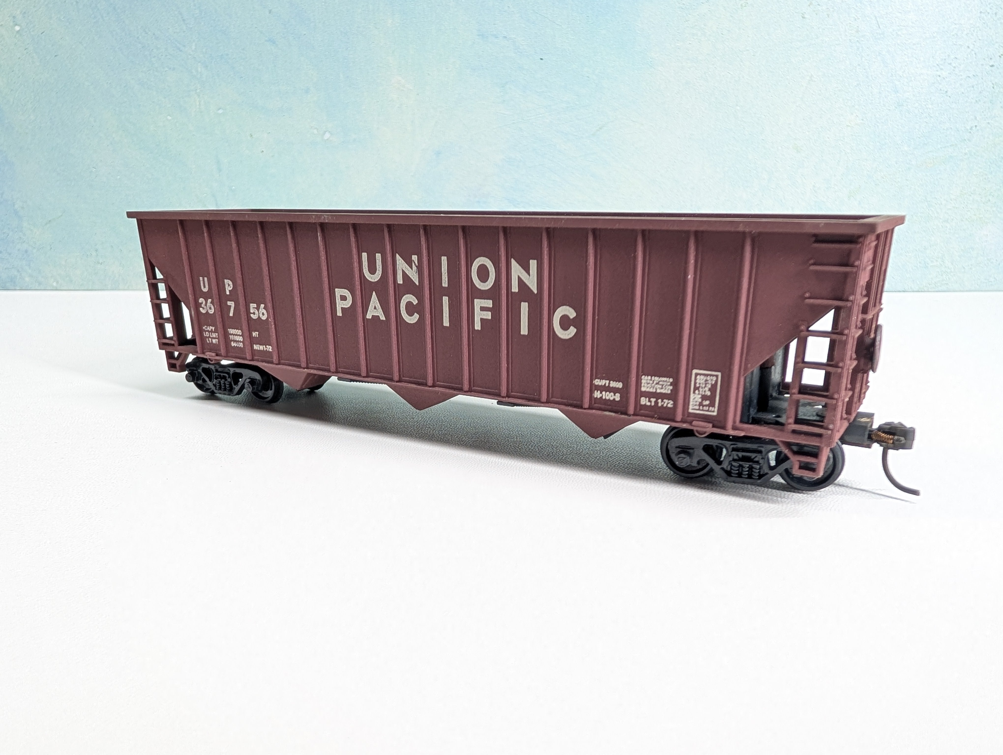 USED MCKEAN HO Scale 100 Ton Coal Hopper Union Pacific UP #36756