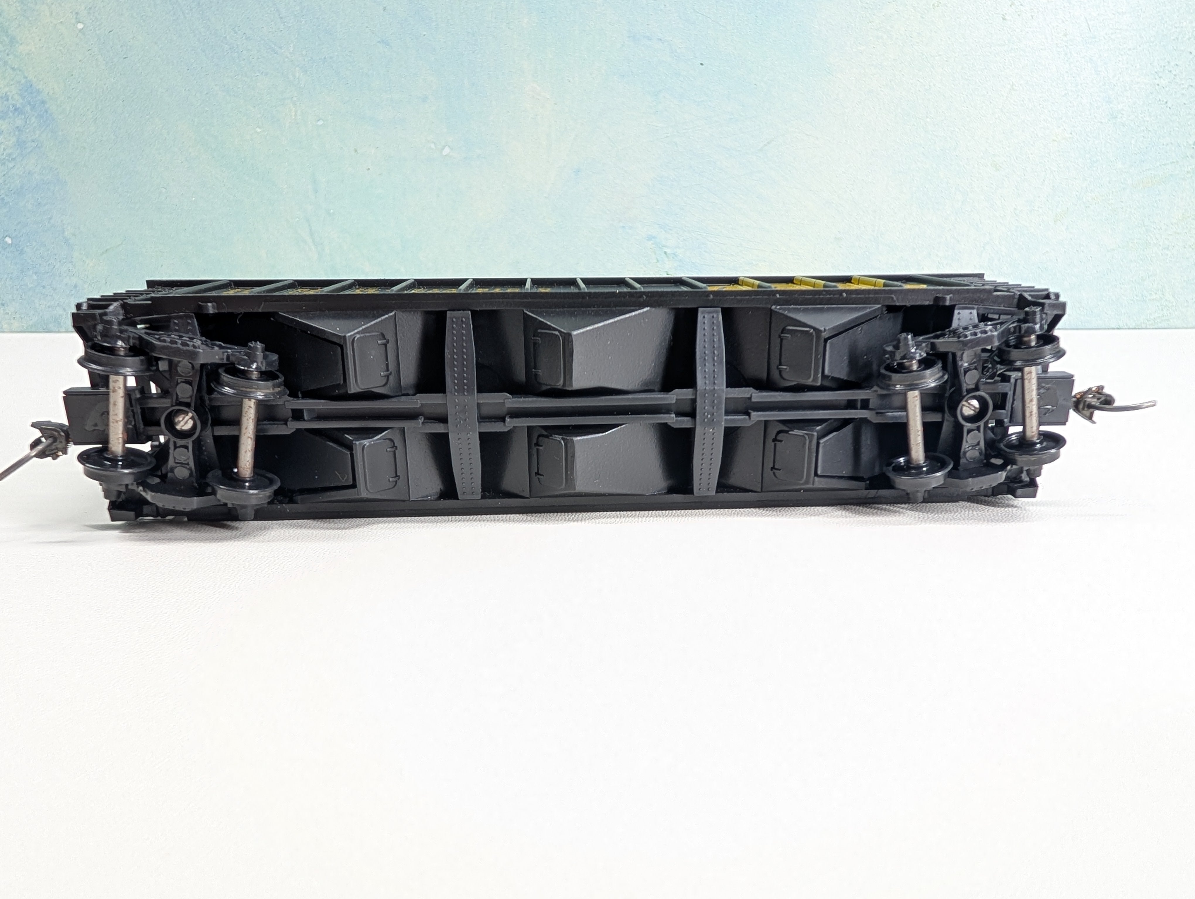 USED MCKEAN HO Scale 100 Ton 12-Panel Coal Hopper Lake Erie Franklin & Clarion LEF&C #3931