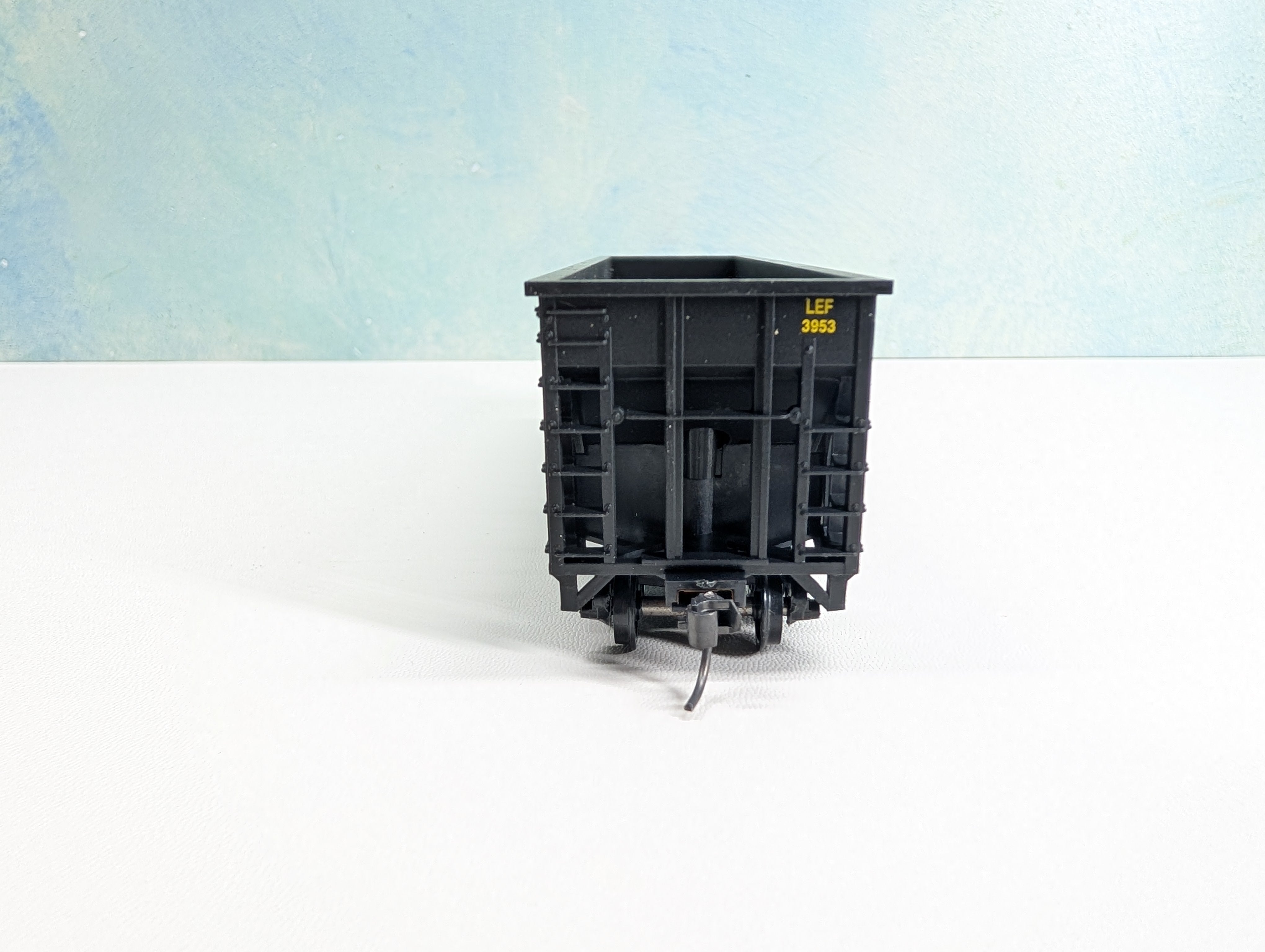 USED MCKEAN HO Scale 100 Ton 12-Panel Coal Hopper Lake Erie Franklin & Clarion LEF&C #3953