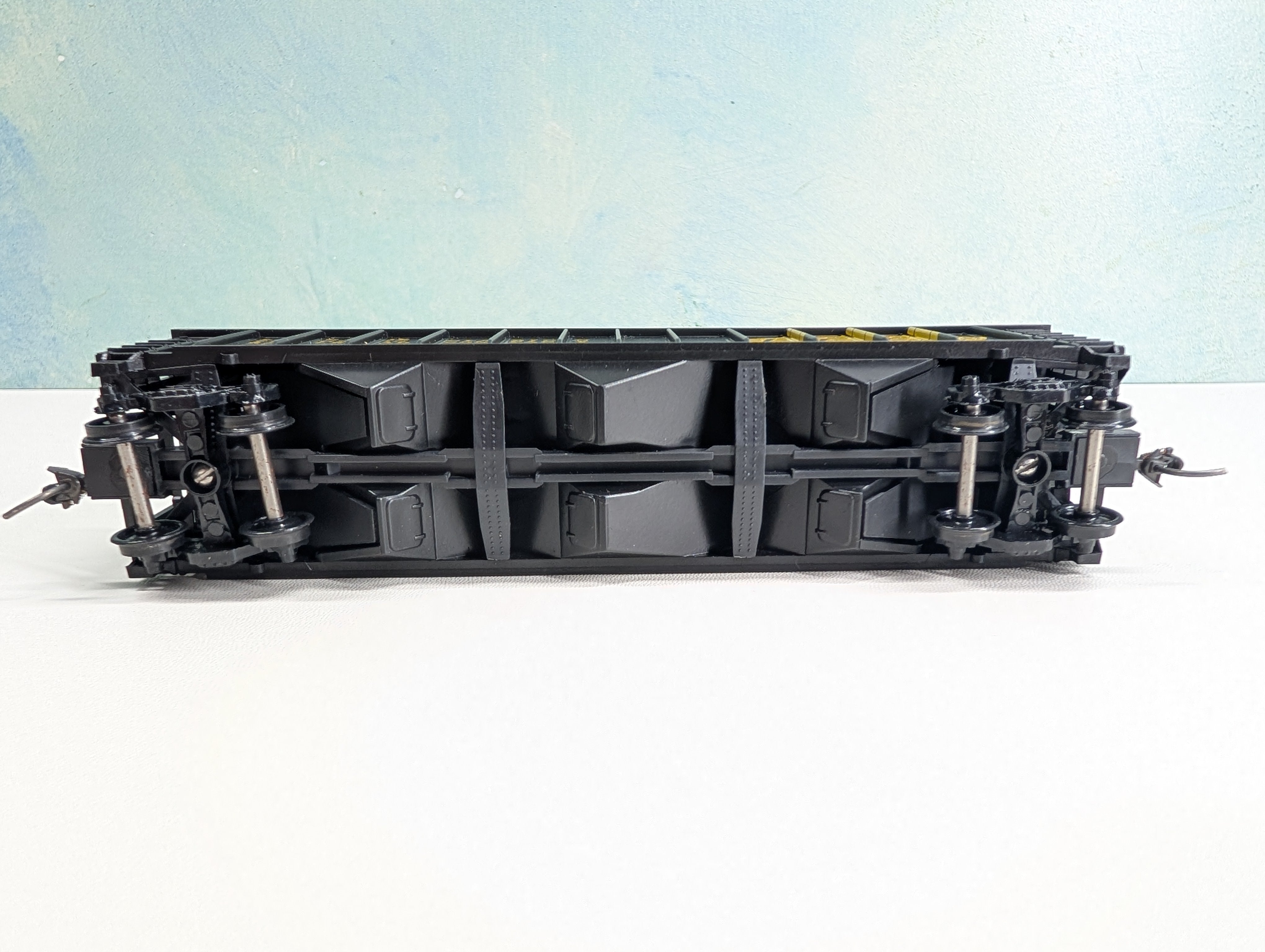 USED MCKEAN HO Scale 100 Ton 12-Panel Coal Hopper Lake Erie Franklin & Clarion LEF&C #3920