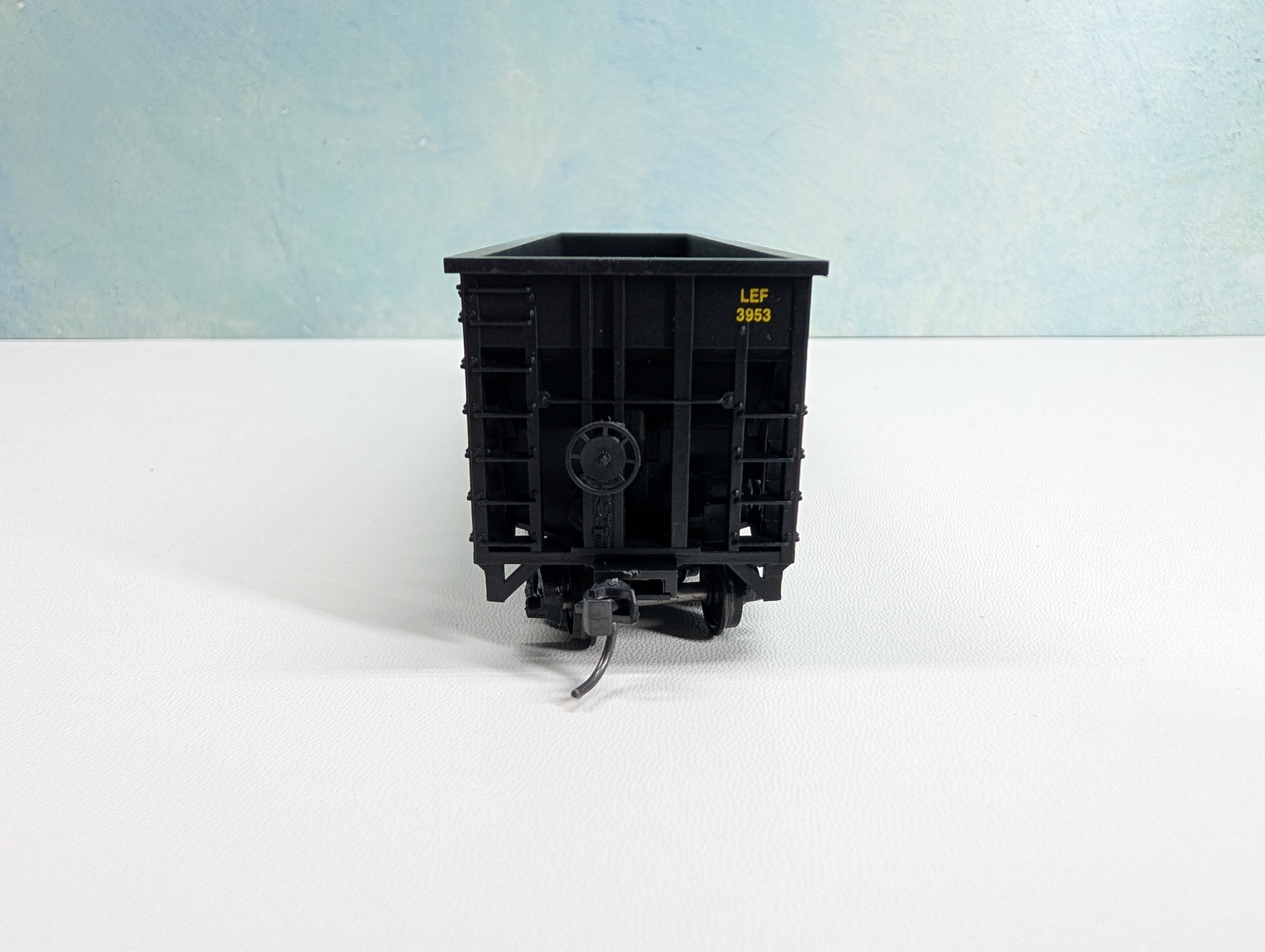 USED MCKEAN HO Scale 100 Ton 12-Panel Coal Hopper Lake Erie Franklin & Clarion LEF&C #3953