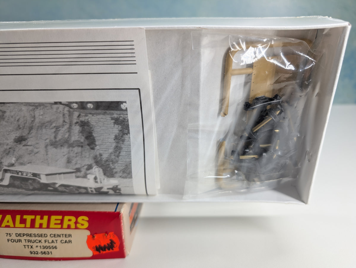 USED Walthers 932-5631 HO Scale 75' Depressed Center Four Truck Flat Car TTX #130556 Sealed KIT