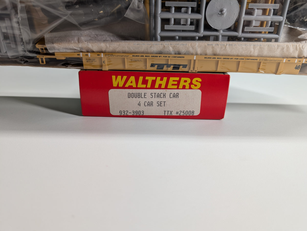 USED Walthers 932-3903 HO Scale 4 Unit Double Stack Car Trailer Train DTTX #25008 Sealed KIT