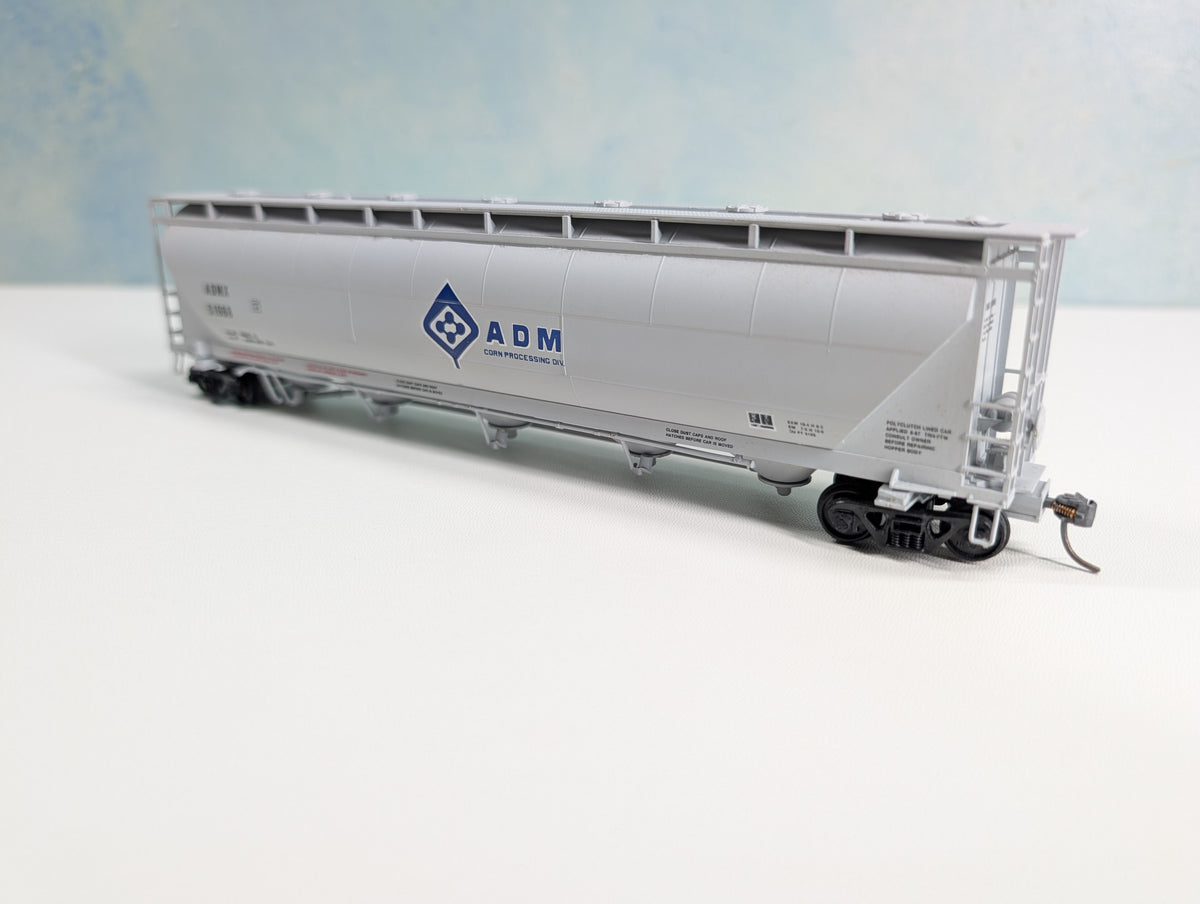 USED Walthers 932-5801 HO Scale PD Covered Hopper ADM ADMX #51068