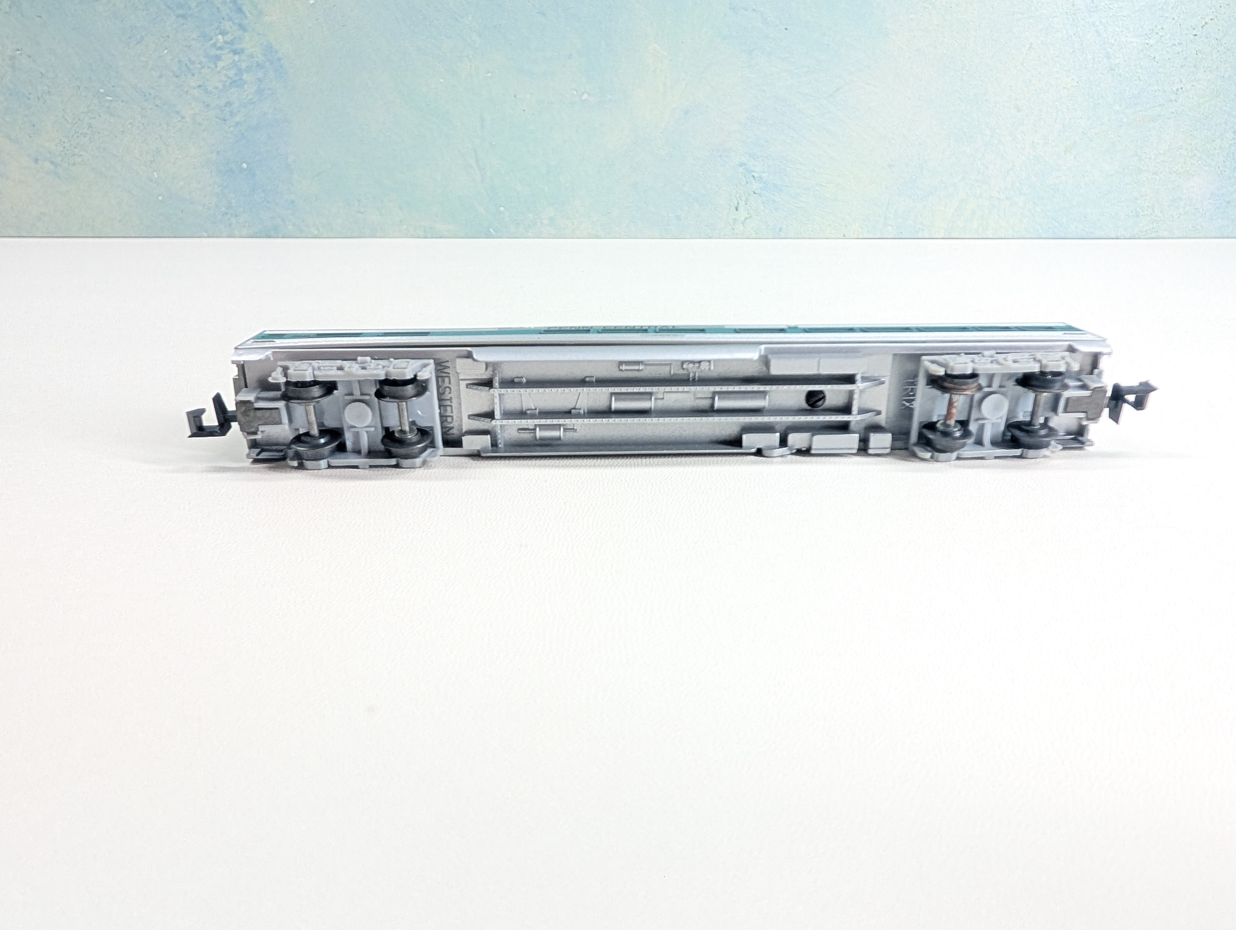 USED Trix N Scale Dome Passenger Car Penn Central #4892