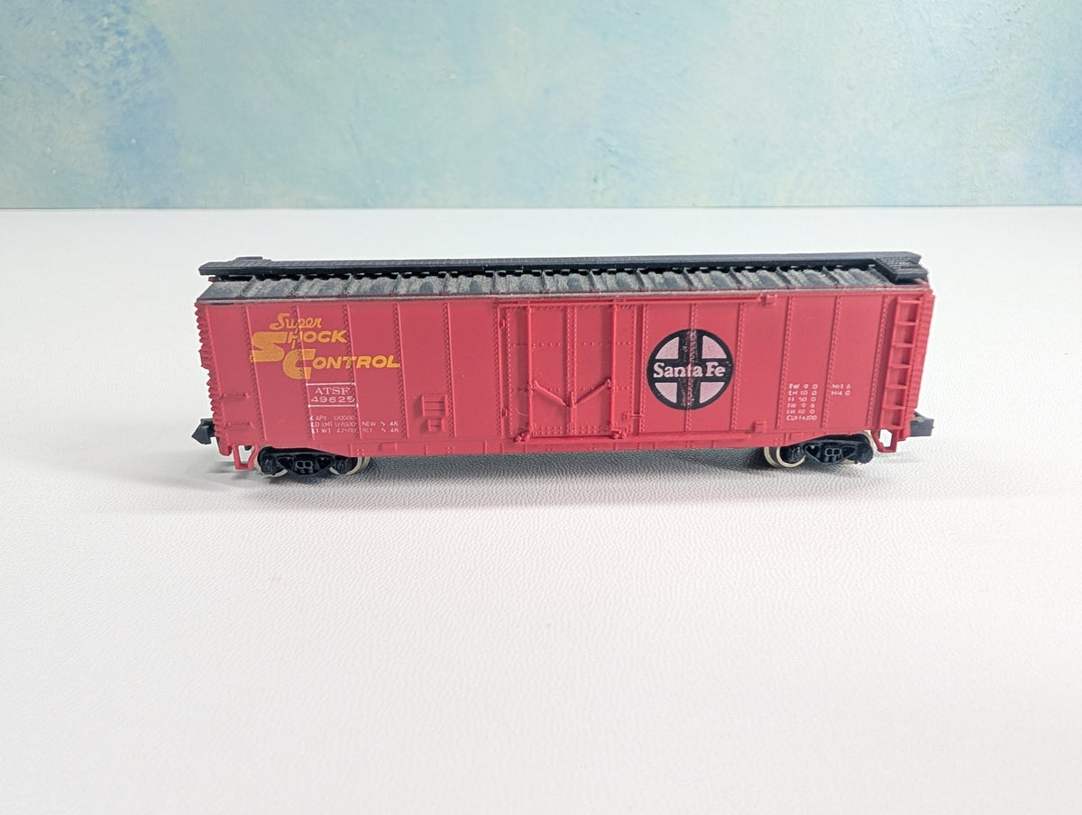 USED Bachmann N Scale Box Car Santa Fe ATSF #49625