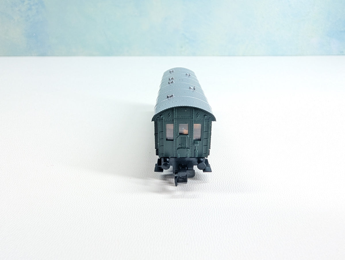 USED Fleischmann 8061 N Scale 1st Class Coach Car DB