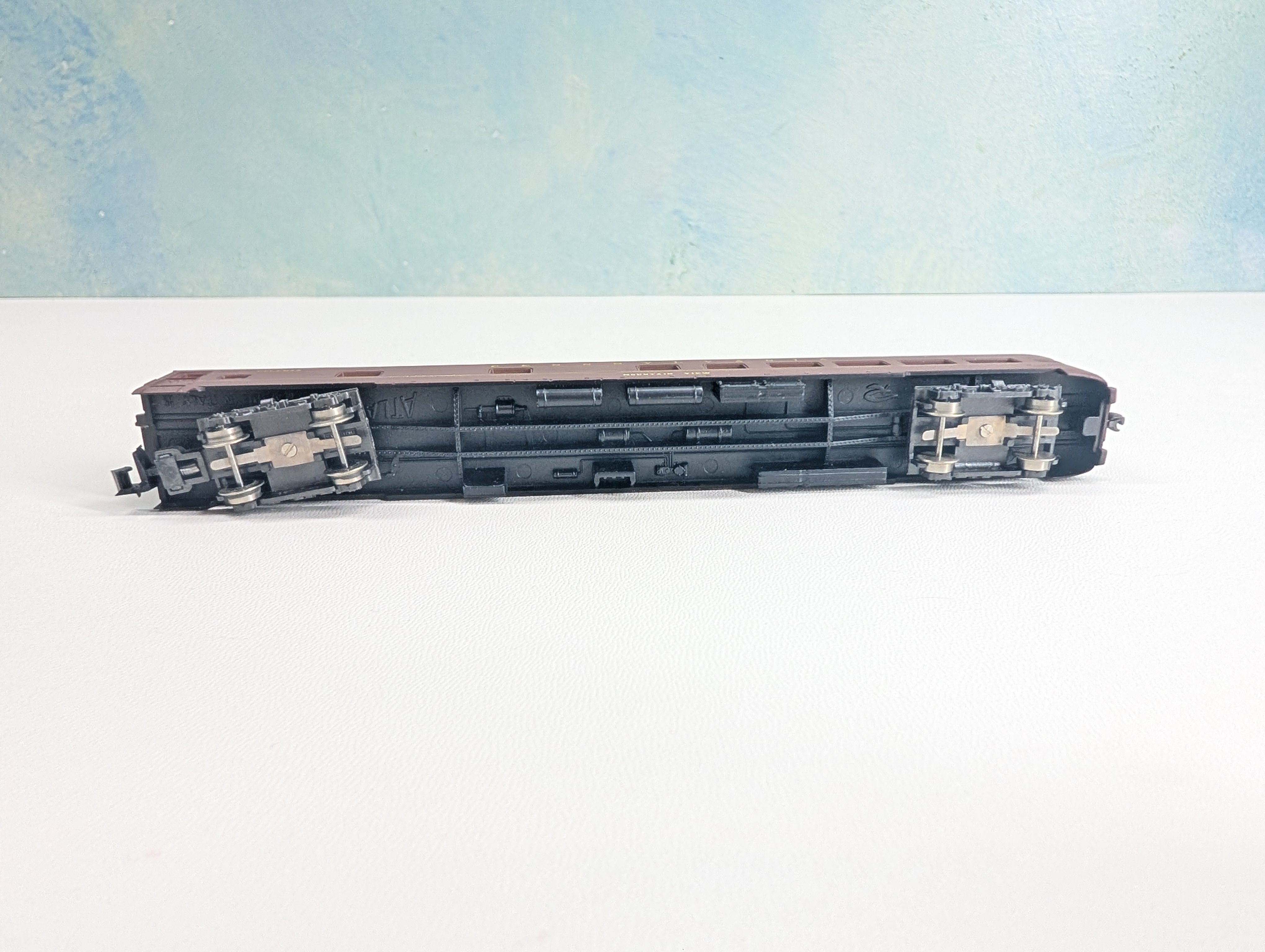 USED Atlas N Scale OBS Passenger Car Pennsylvania Pullman Mountain View