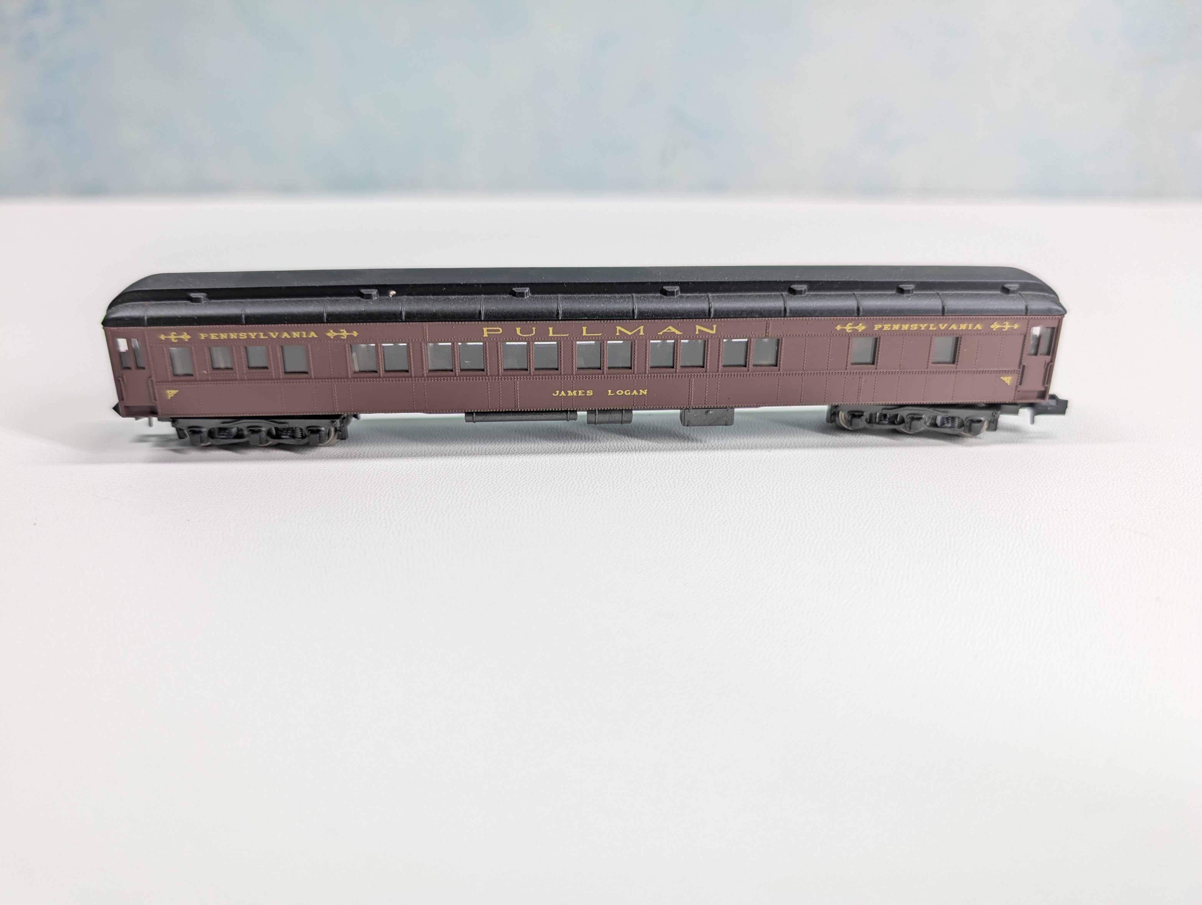 USED Atlas N Scale Pullman Passenger Car Pennsylvania James Logan