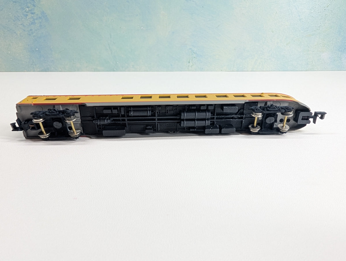USED Con-Cor N Scale Smoothside OBS Passenger Car Union Pacific
