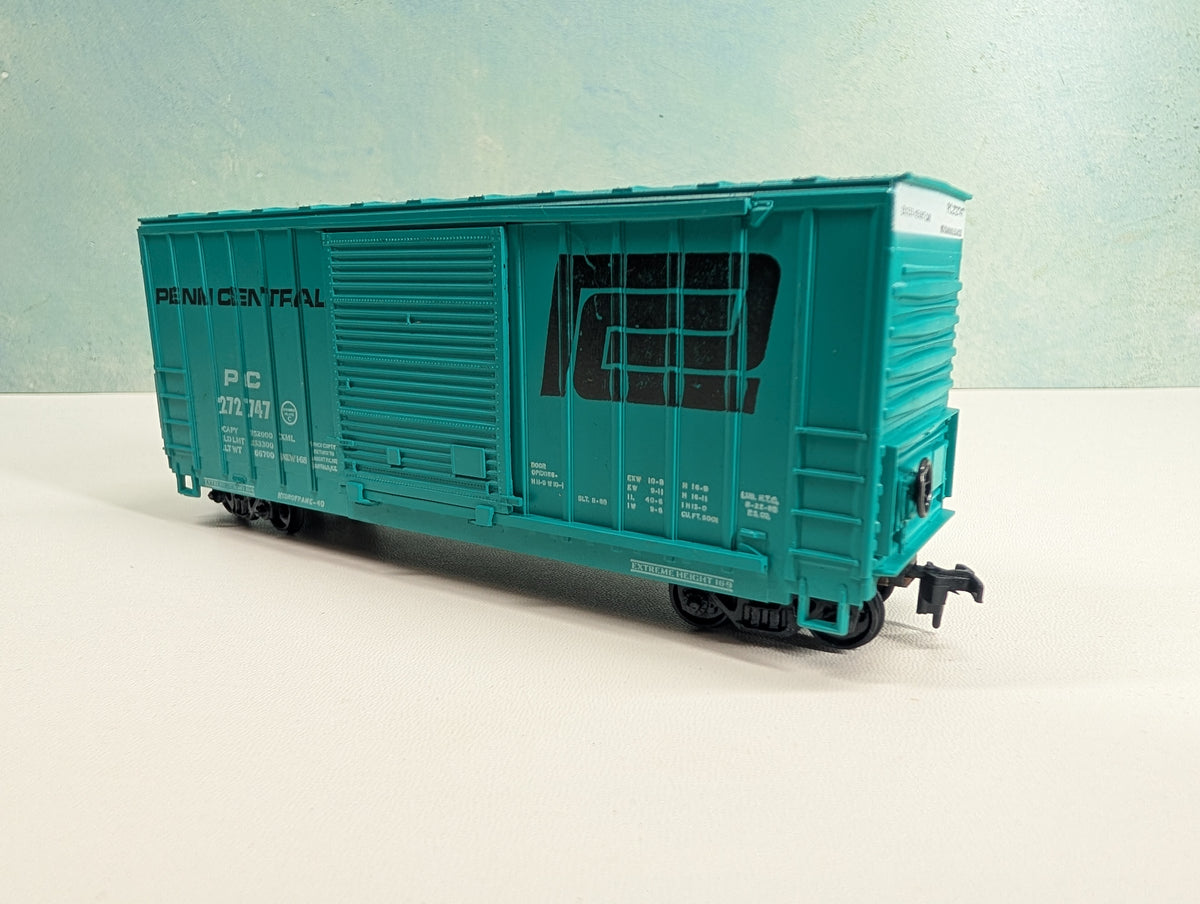 USED Athearn HO Scale 40' Hi-Cube Box Car Penn Central PC #272747
