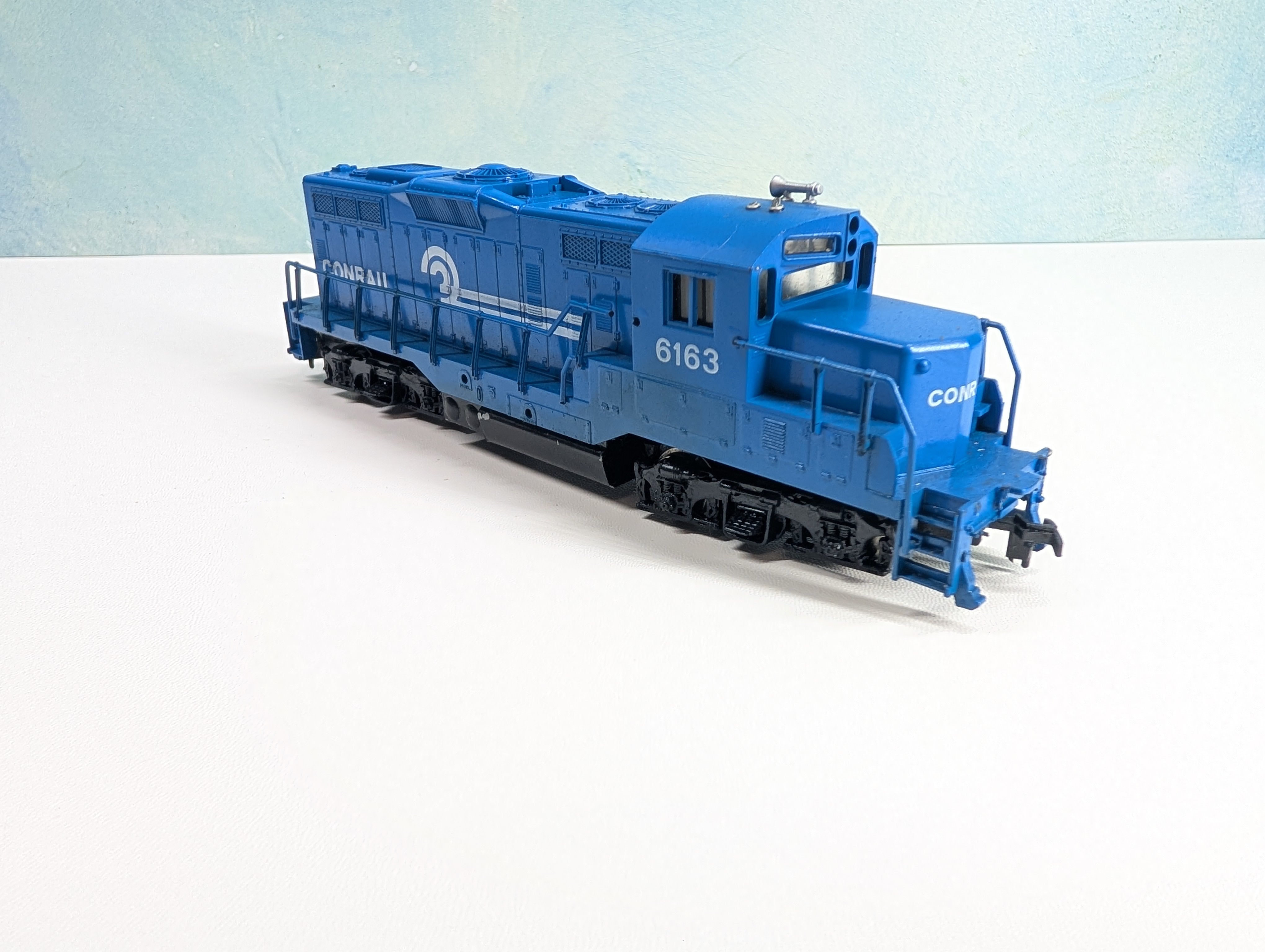 USED Model Power HO Scale GP9 Diesel Locomotive Conrail #6163 Tested! DC