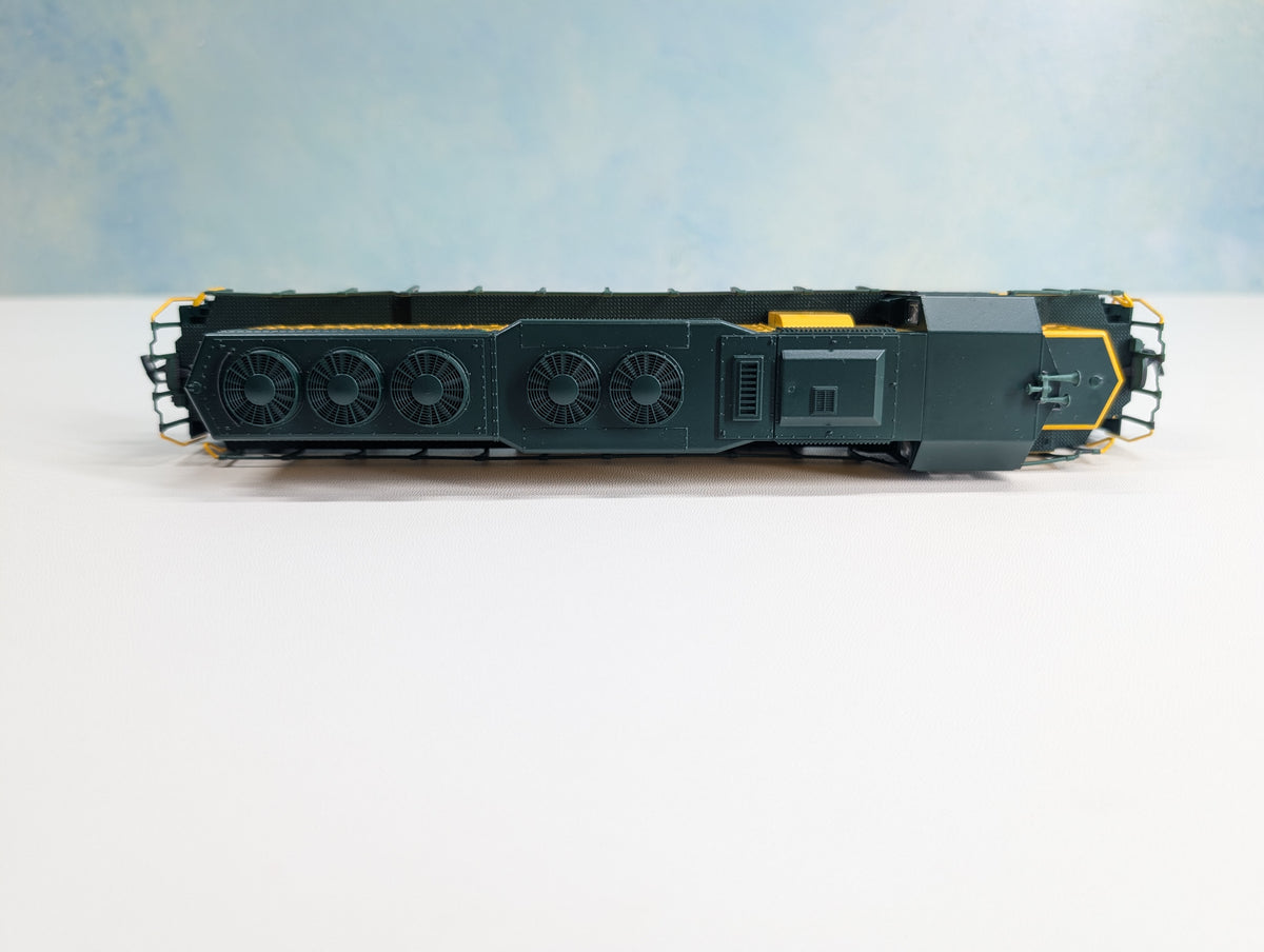 USED KATO 37-018 HO Scale EMD SD40 Diesel Locomotive Chicago & North Western CNW #928 Runs Great! DC