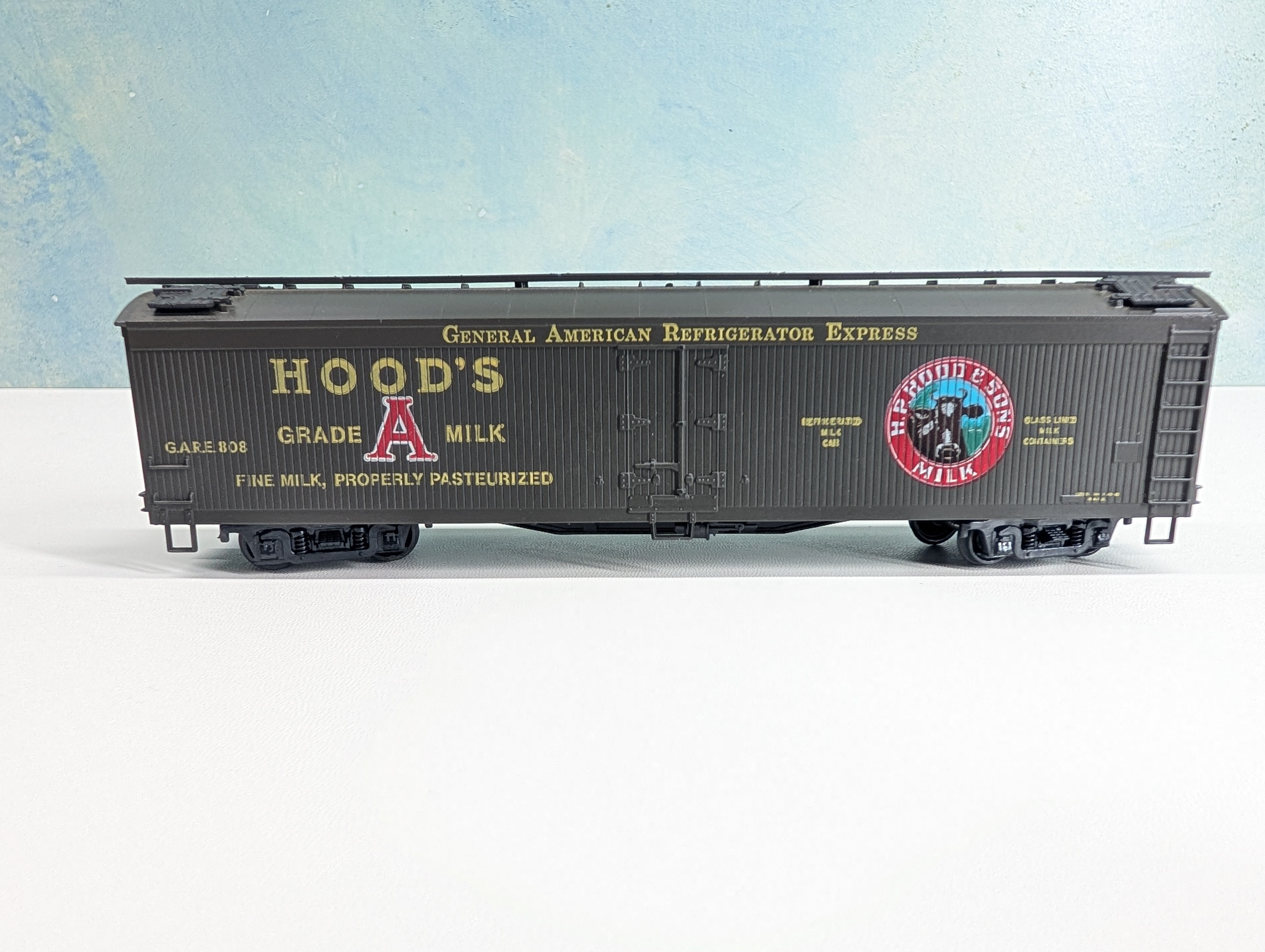 USED Athearn HO Scale 50' Express Reefer Hood's GARE #808