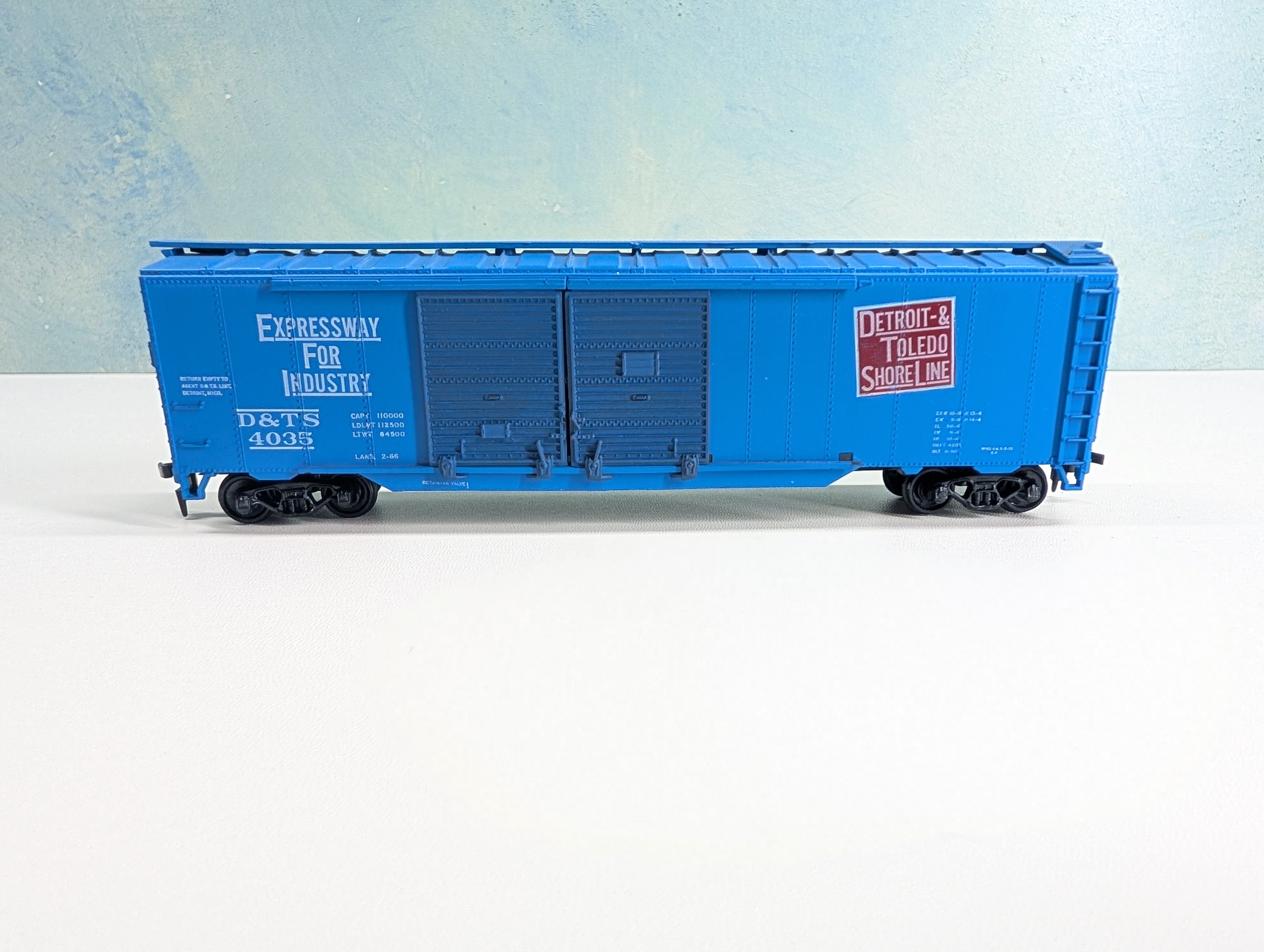 USED Athearn HO Scale 50' DD Auto Box Car Detroit and Toledo Shore Line D&TS #4035